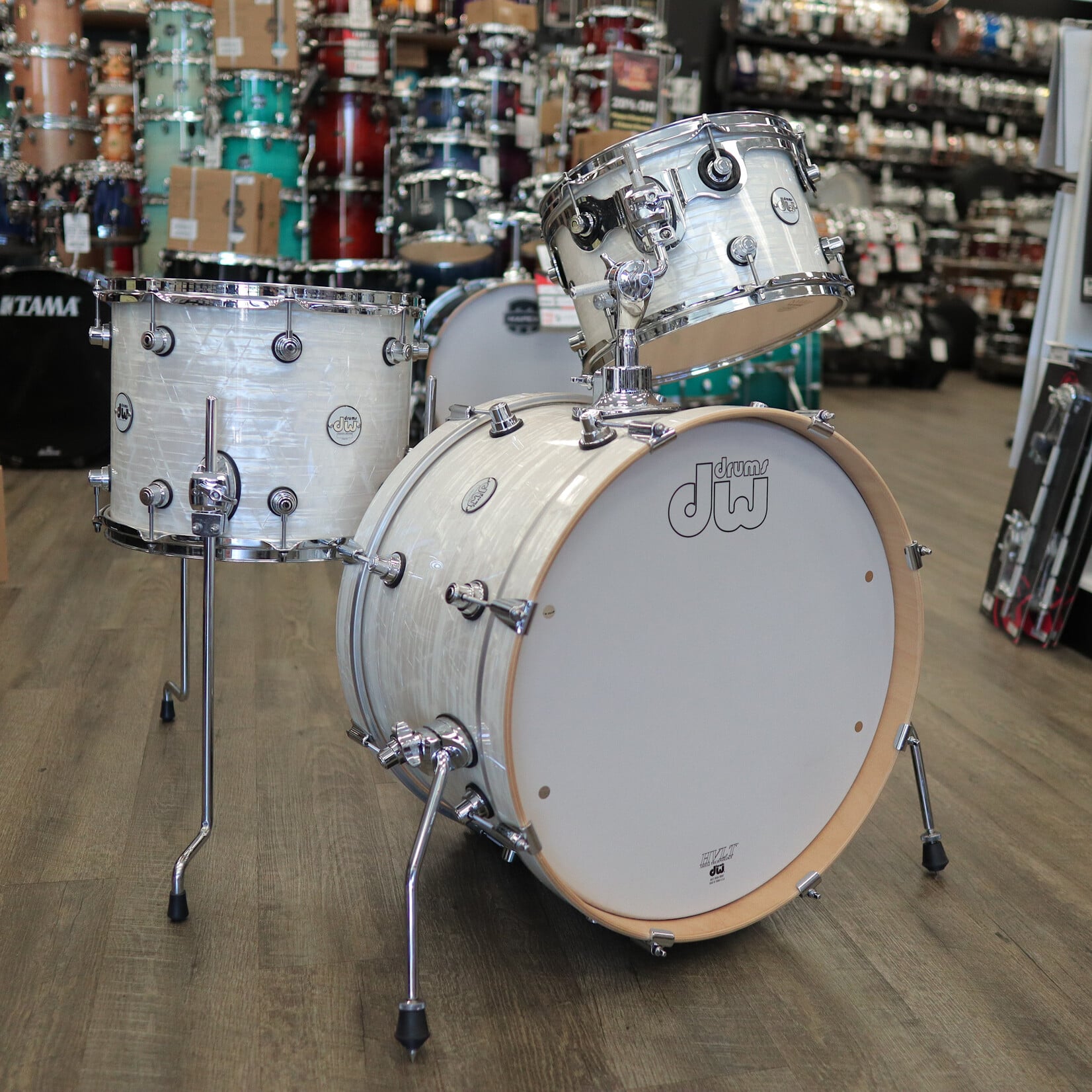 DW Pre-Owned DW Design Series Frequent Flyer 3-pc Shell Pack (20/12/14) White Onyx