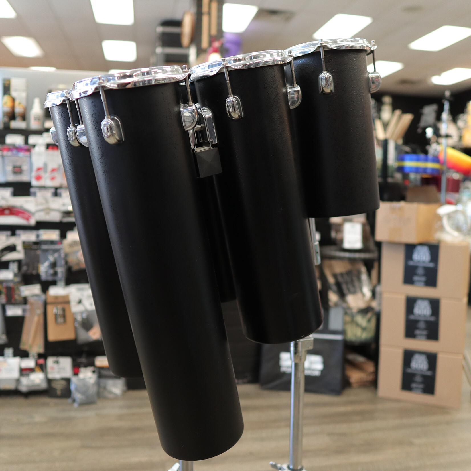 Tama Pre-Owned Tama Octobans 6-Piece (4pc Low-Pitch Set & 2pc High-Pitch Set) w/ Stands
