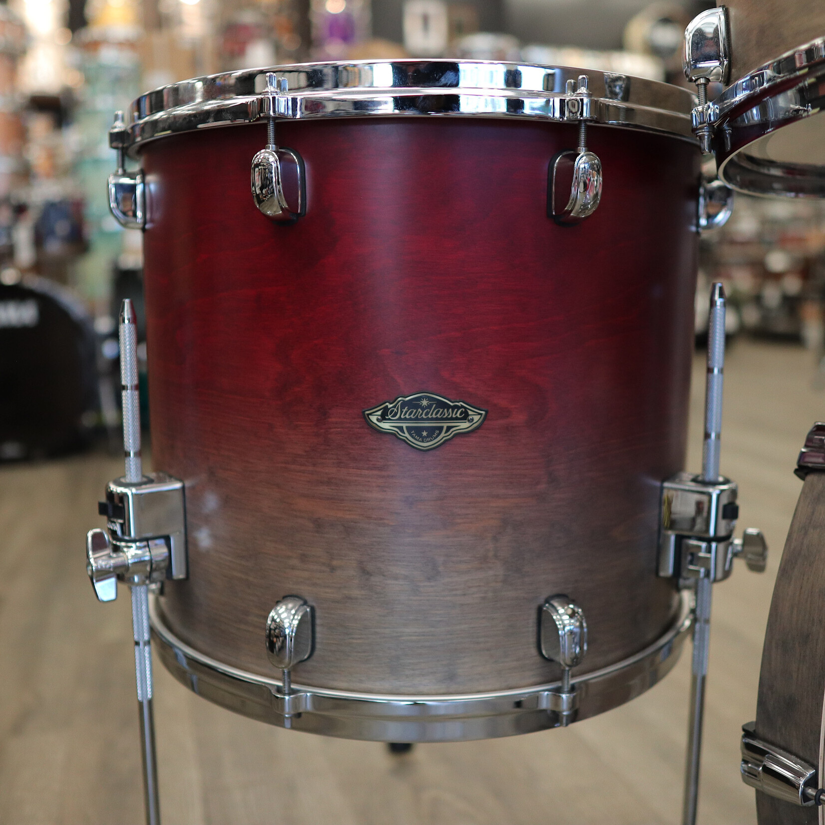 Tama Pre-Owned Tama Starclassic Walnut/ Birch 4-Piece Shell Pack 10/12/16/22 (Satin Burgundy Fade)