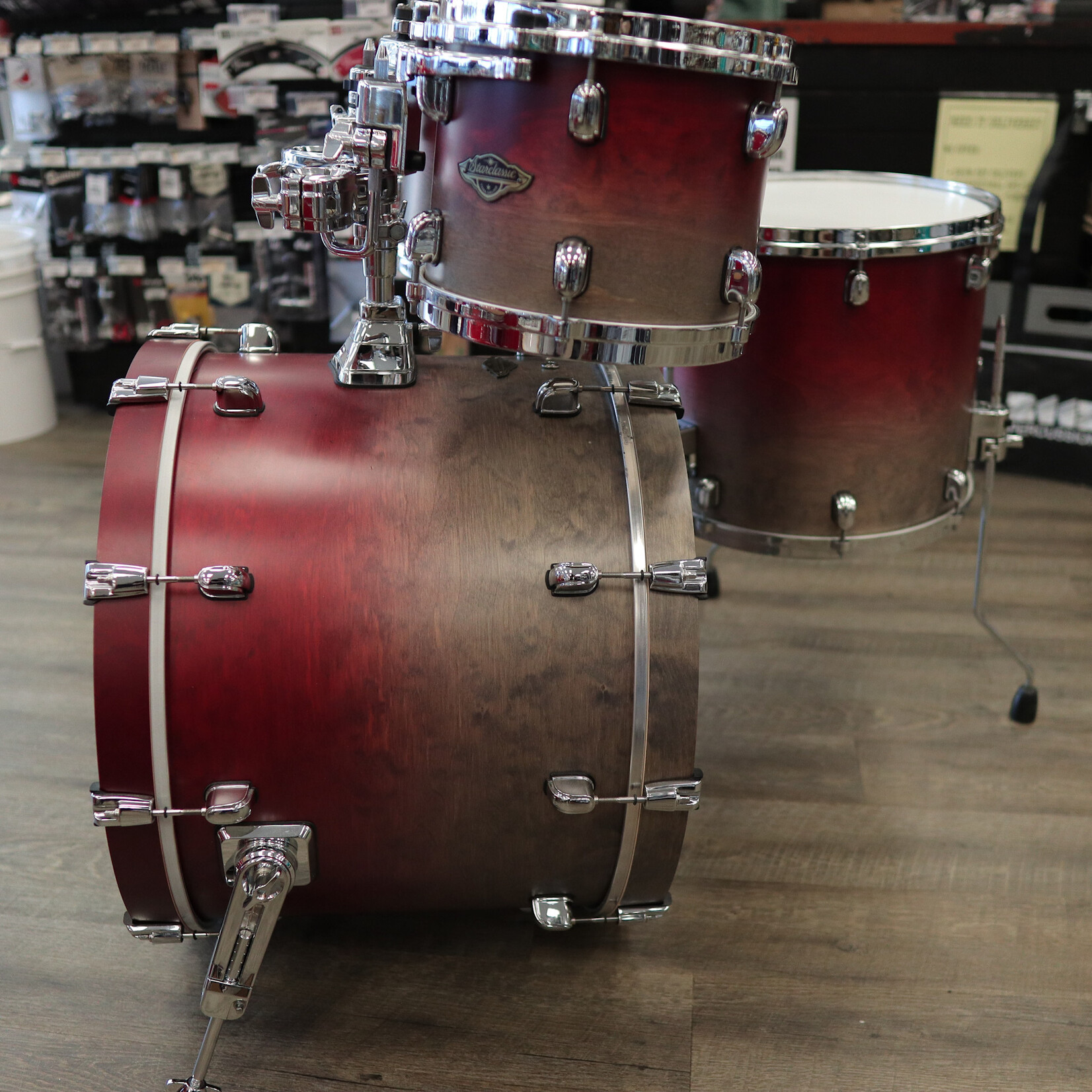 Tama Pre-Owned Tama Starclassic Walnut/ Birch 4-Piece Shell Pack 10/12/16/22 (Satin Burgundy Fade)