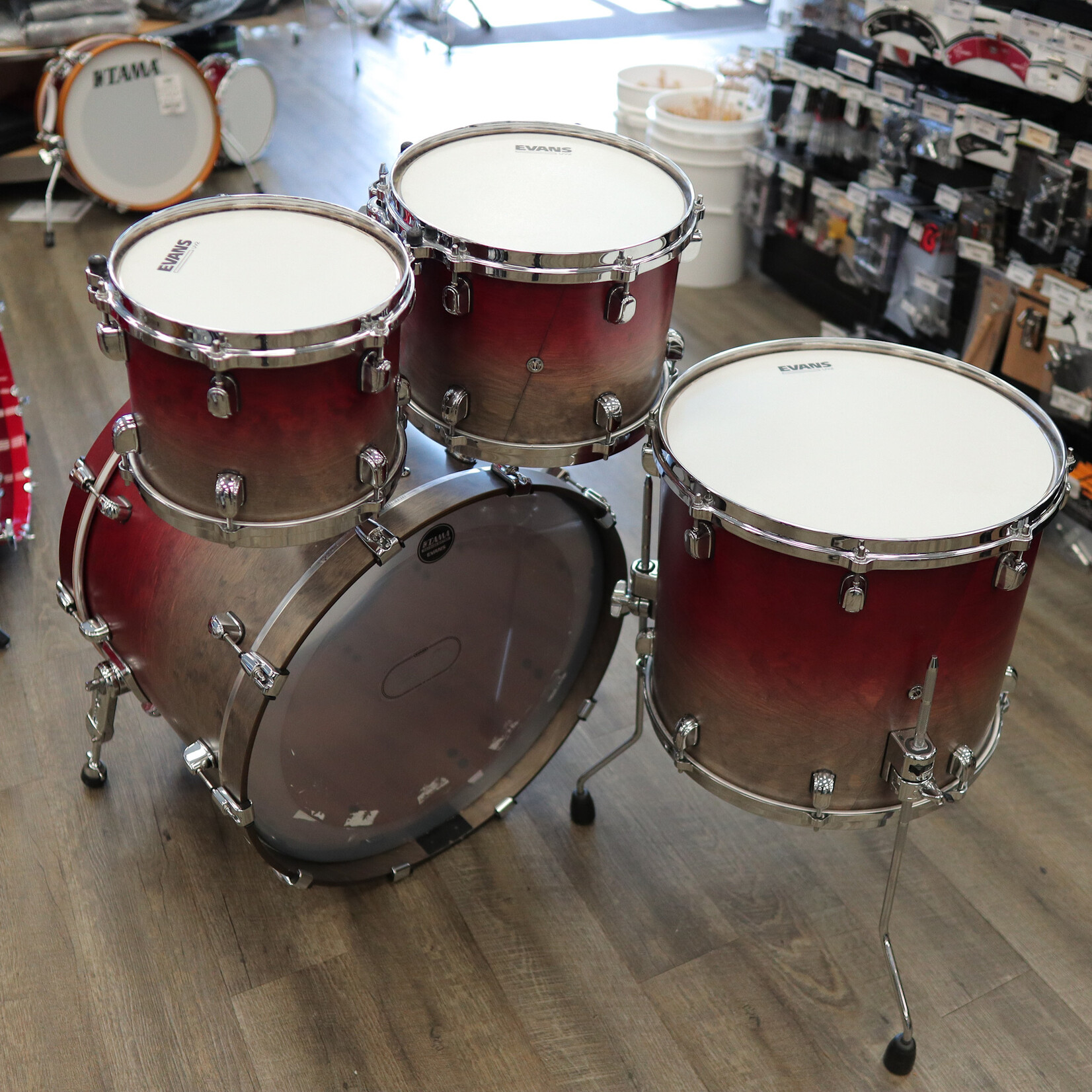 Tama Pre-Owned Tama Starclassic Walnut/ Birch 4-Piece Shell Pack 10/12/16/22 (Satin Burgundy Fade)