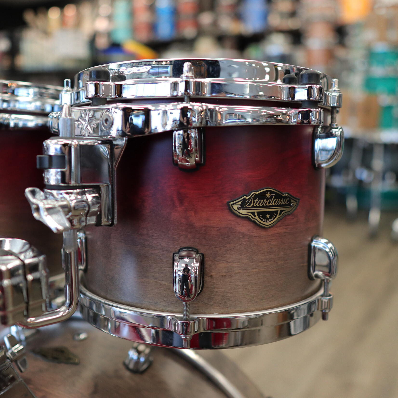 Tama Pre-Owned Tama Starclassic Walnut/ Birch 4-Piece Shell Pack 10/12/16/22 (Satin Burgundy Fade)