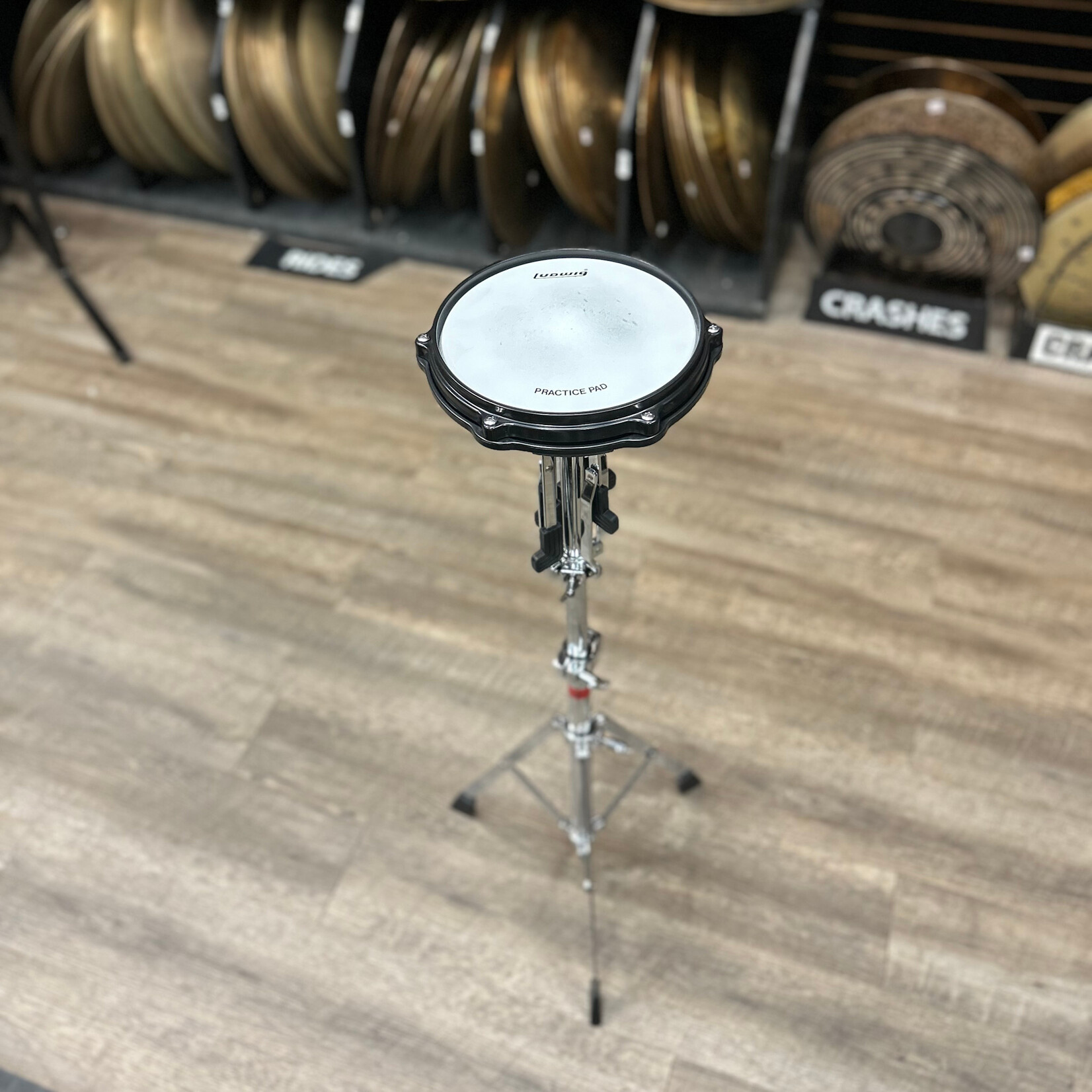 Ludwig Used Ludwig Student Bell Kit w/Bag, Stand, Mallets, And Practice Pad