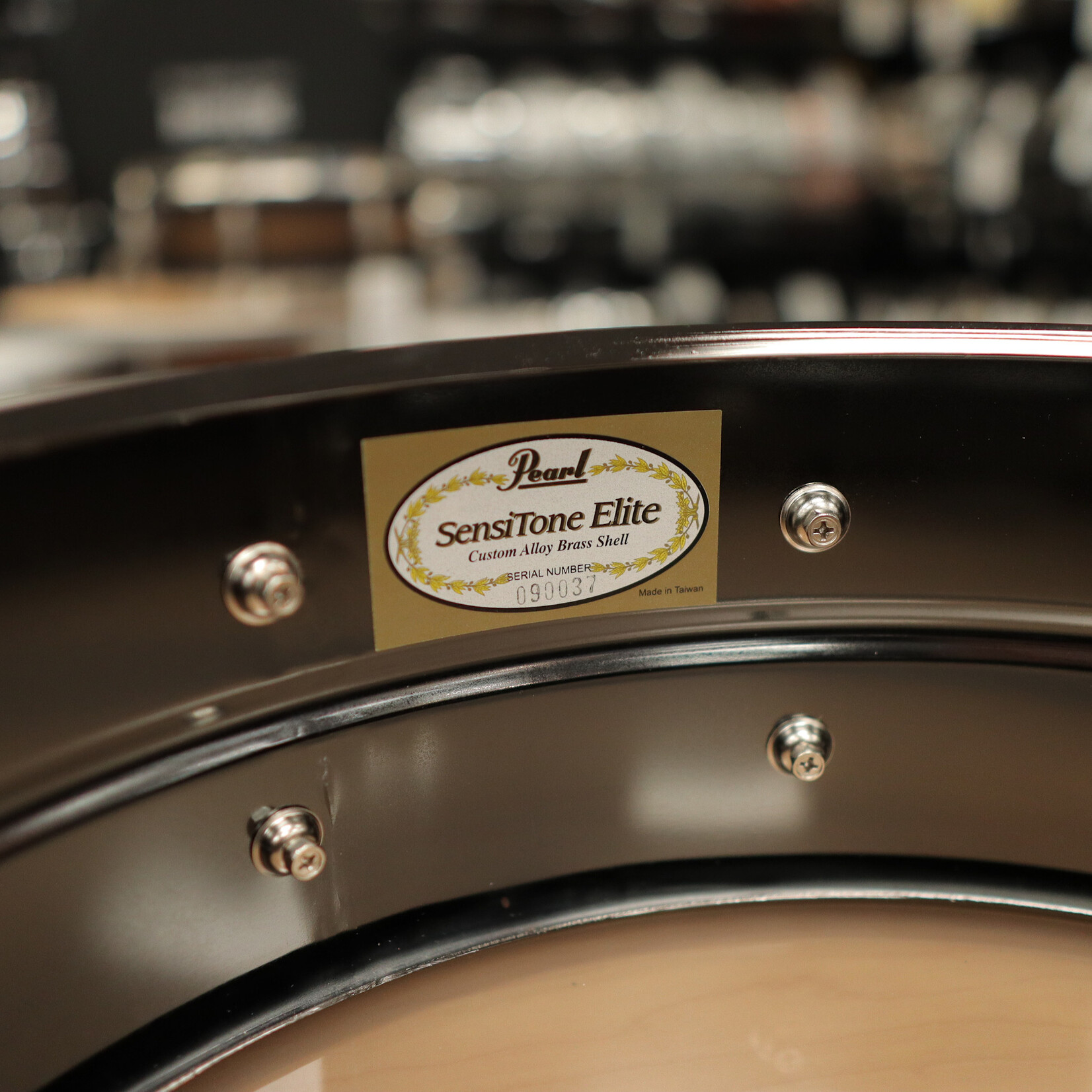 Pearl Pre-Owned Pearl 5x14" Sensitone Elite Brass Snare Drum (Black Nickel over Brass)