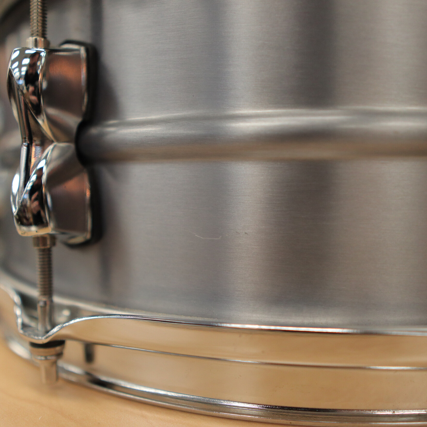 Tama Pre-Owned Tama S.L.P. Classic Dry Aluminum 5.5x14" Snare Drum LAL1455