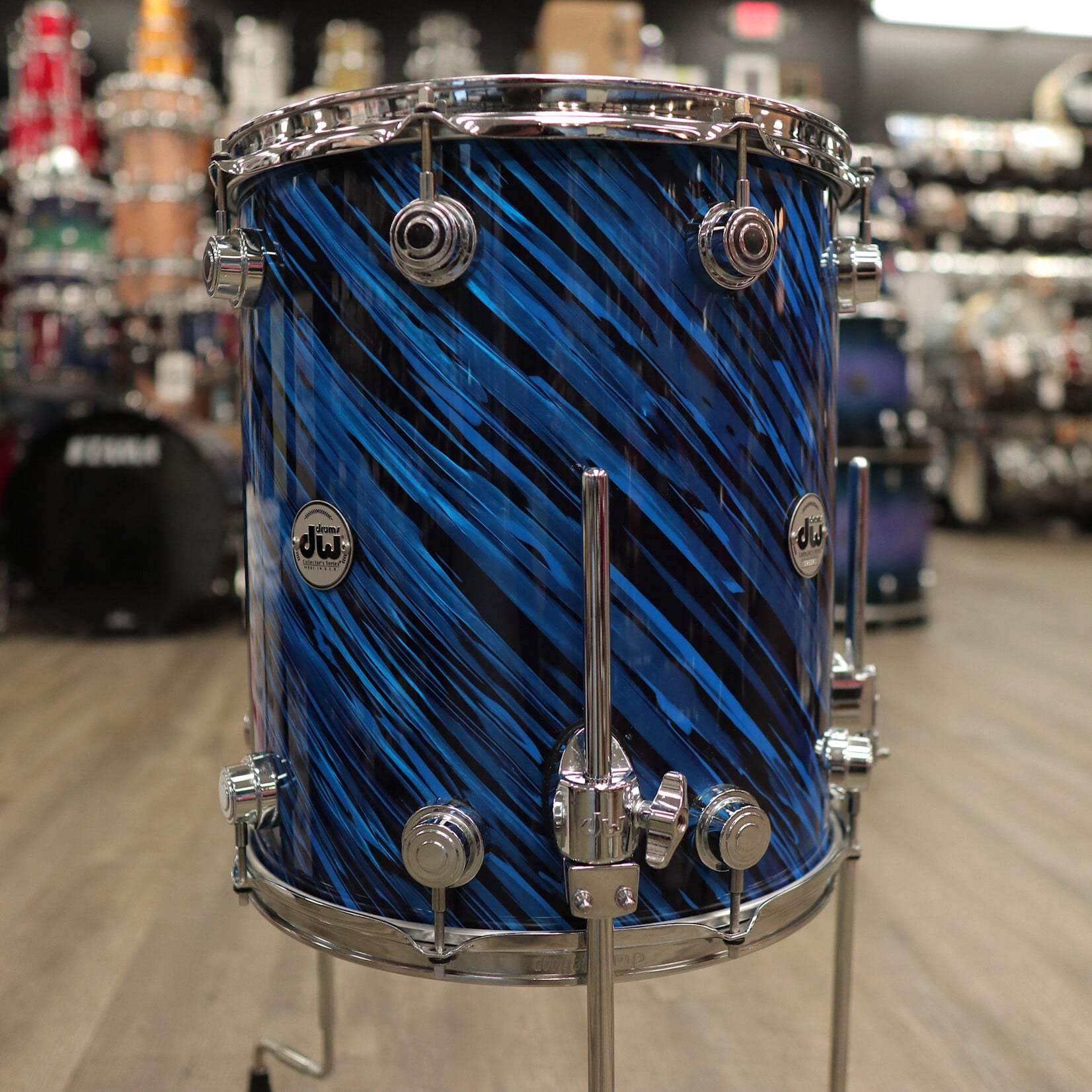 DW Pre-Owned DW Collector's Series Maple Standard 14" Floor Tom (Twisted Blue Oyster)