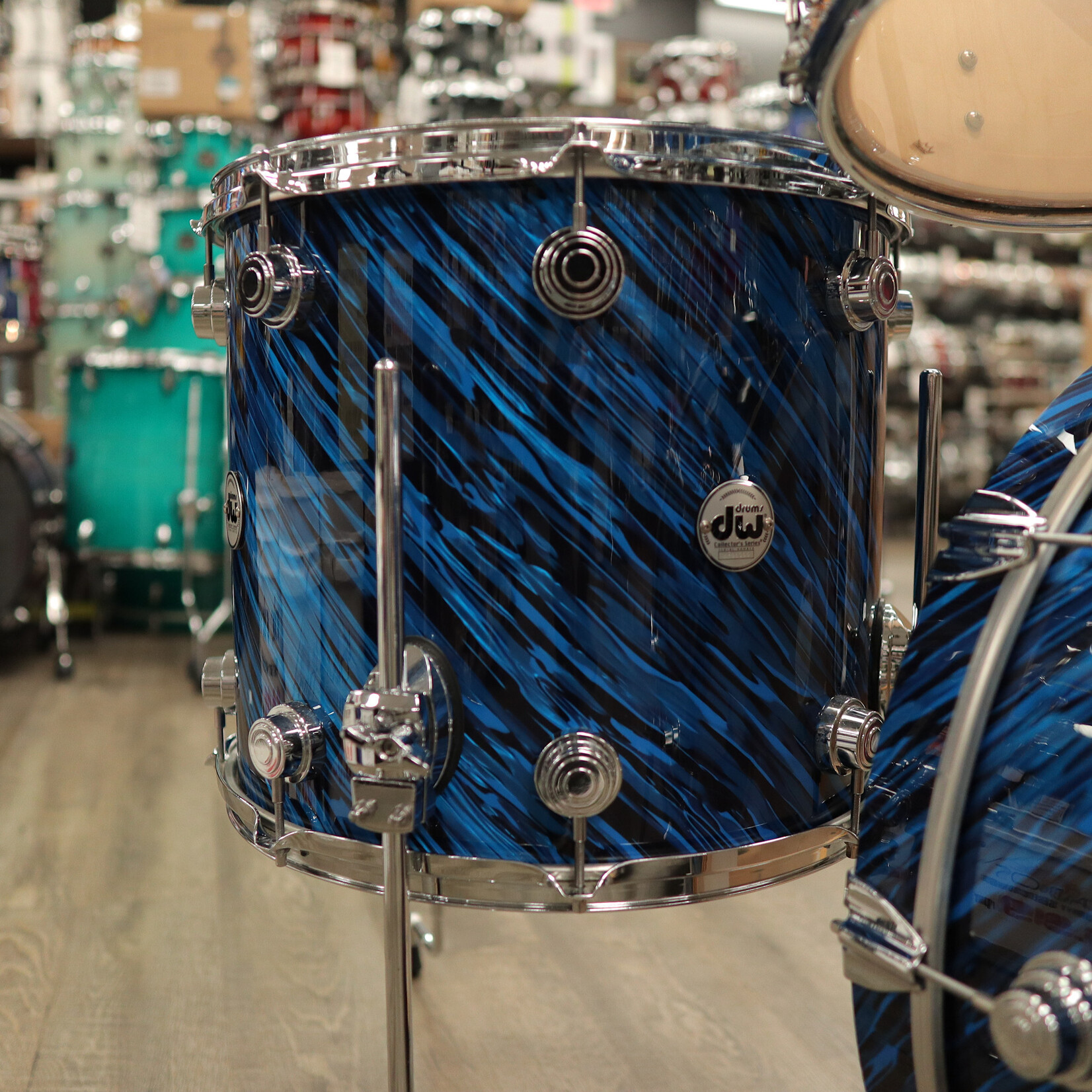 DW Pre-Owned DW Collector's Series 4-Piece Maple Shell Pack 10/12/16/22 (Twisted Blue Oyster)