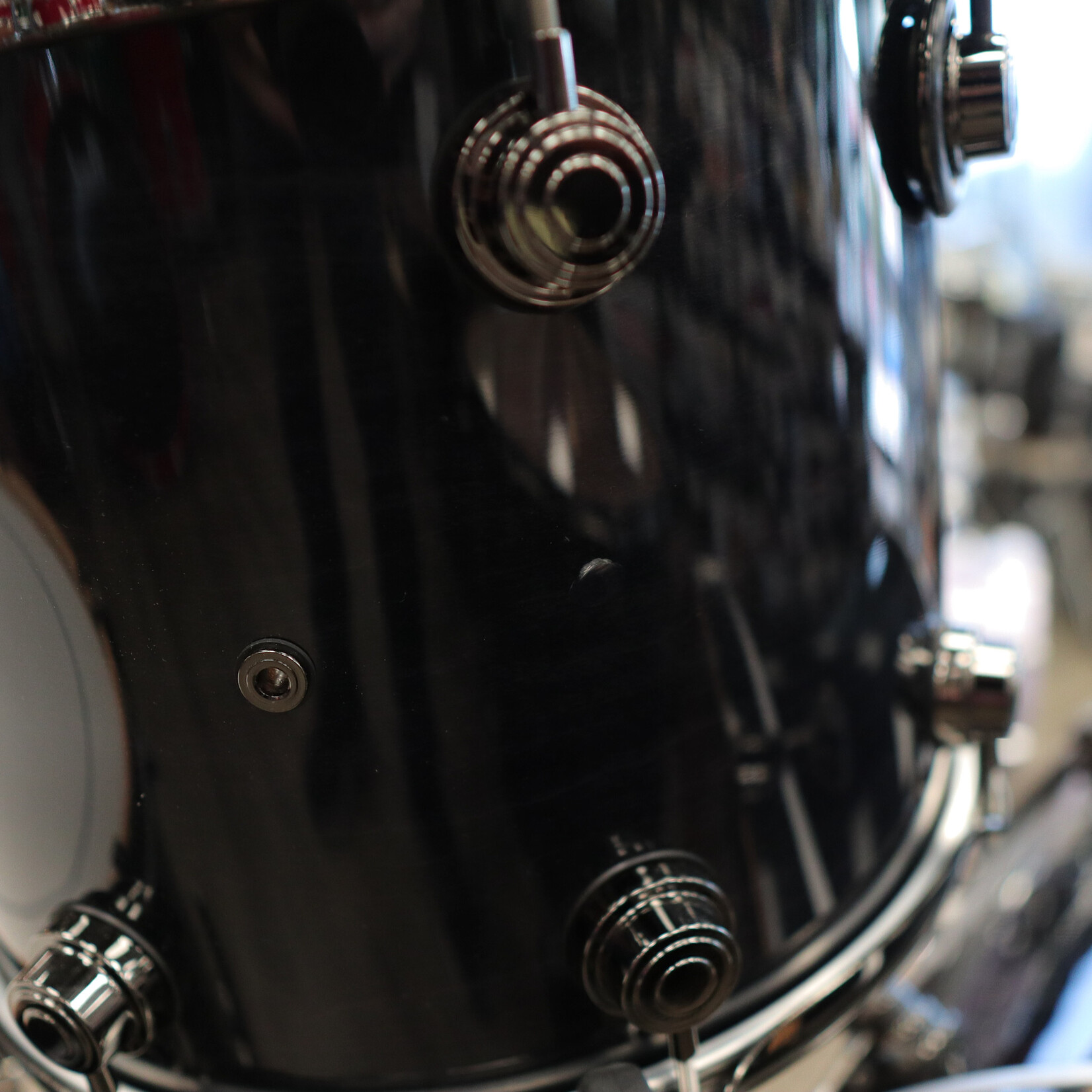 DW Pre-Owned DW Collector's Series Pure Maple 5-PC Shell Pack 15/16/18/20/28 (Ebony Lacquer Stain)