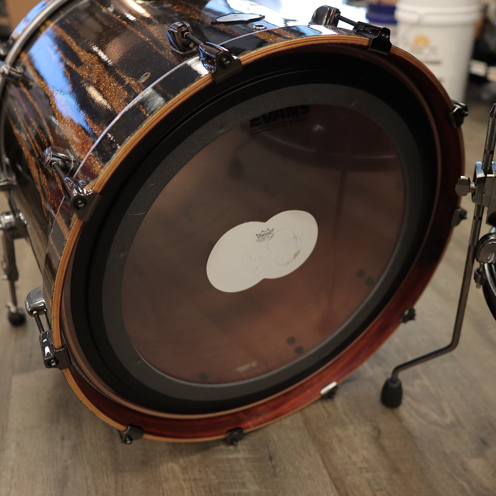 Tama Pre-Owned Tama Starclassic Birch/ Bubinga 5-Piece Shell Pack 8/10/12/16/22 (Yellowed "Black Clouds Silver Linings" Wrap)