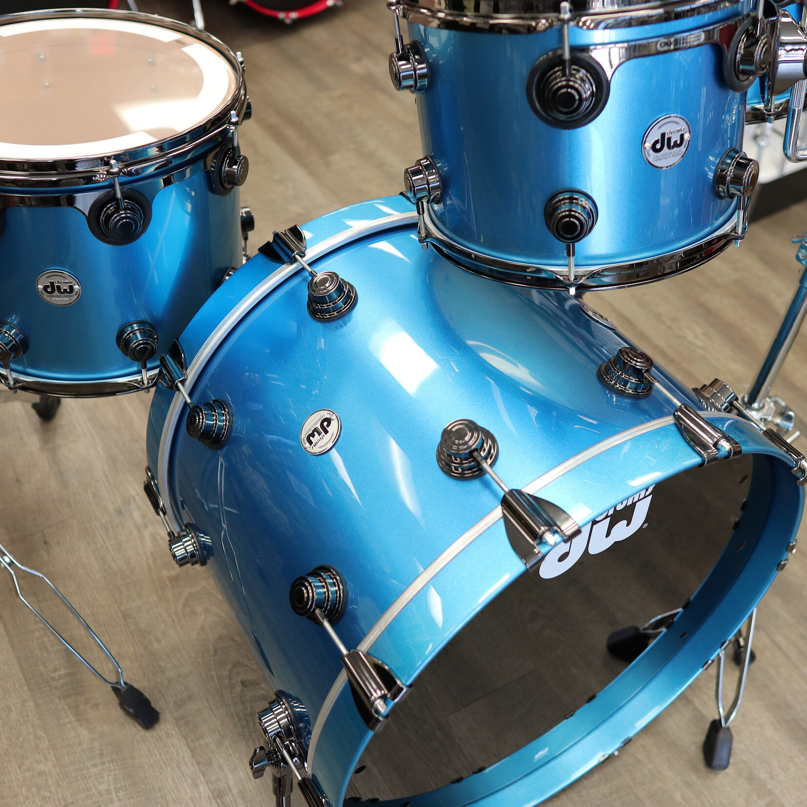 DW DW Collector's Series "SSC" Maple 5-PC Shell Pack 22/10/12/14/16 (Solid Blue Metallic Lacquer w/ Black Nickel Hardware)