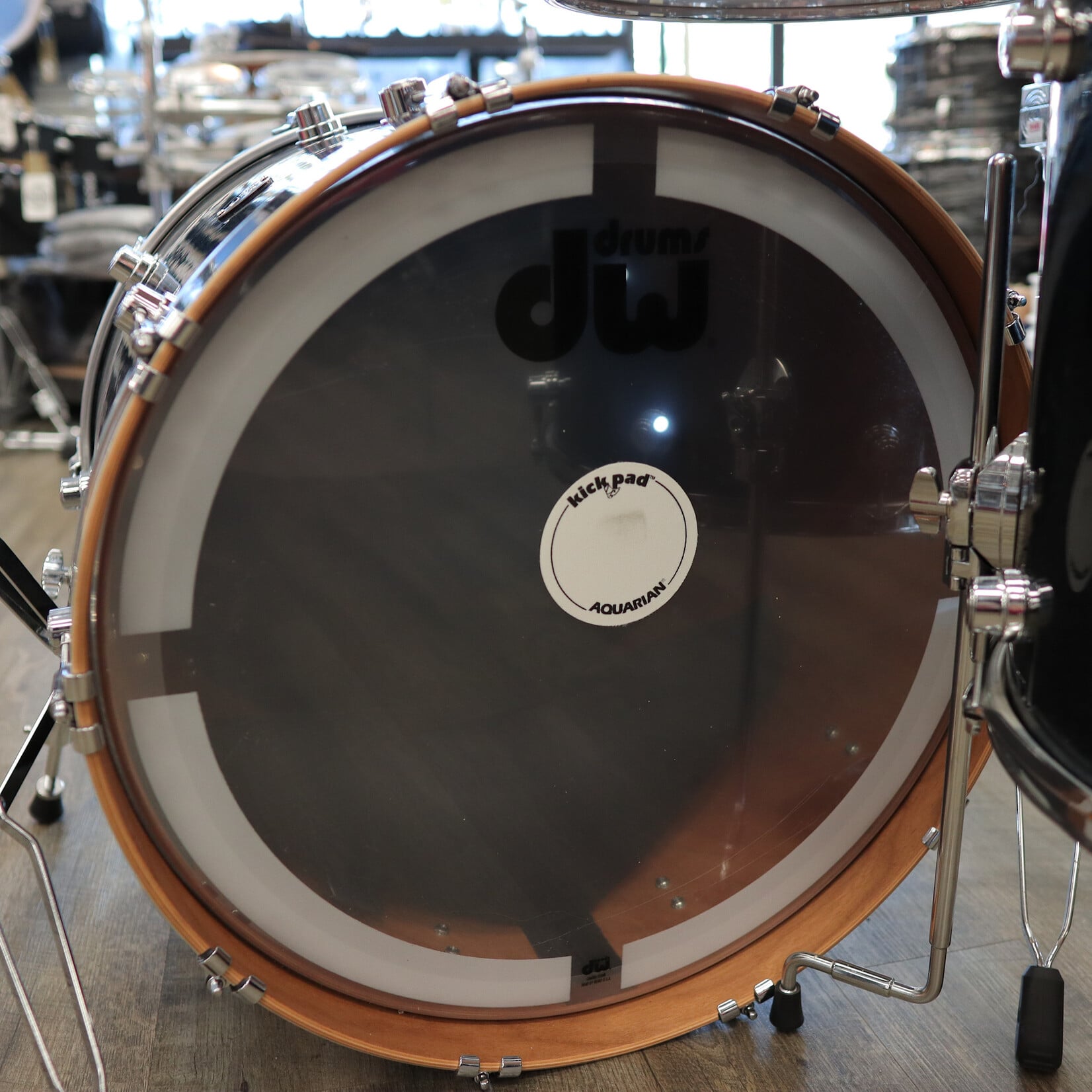 DW Like-New DW "Limited Edition" Performance Series 4-Piece Cherry Shell Pack 22/10/12/16 (Black Sparkle)