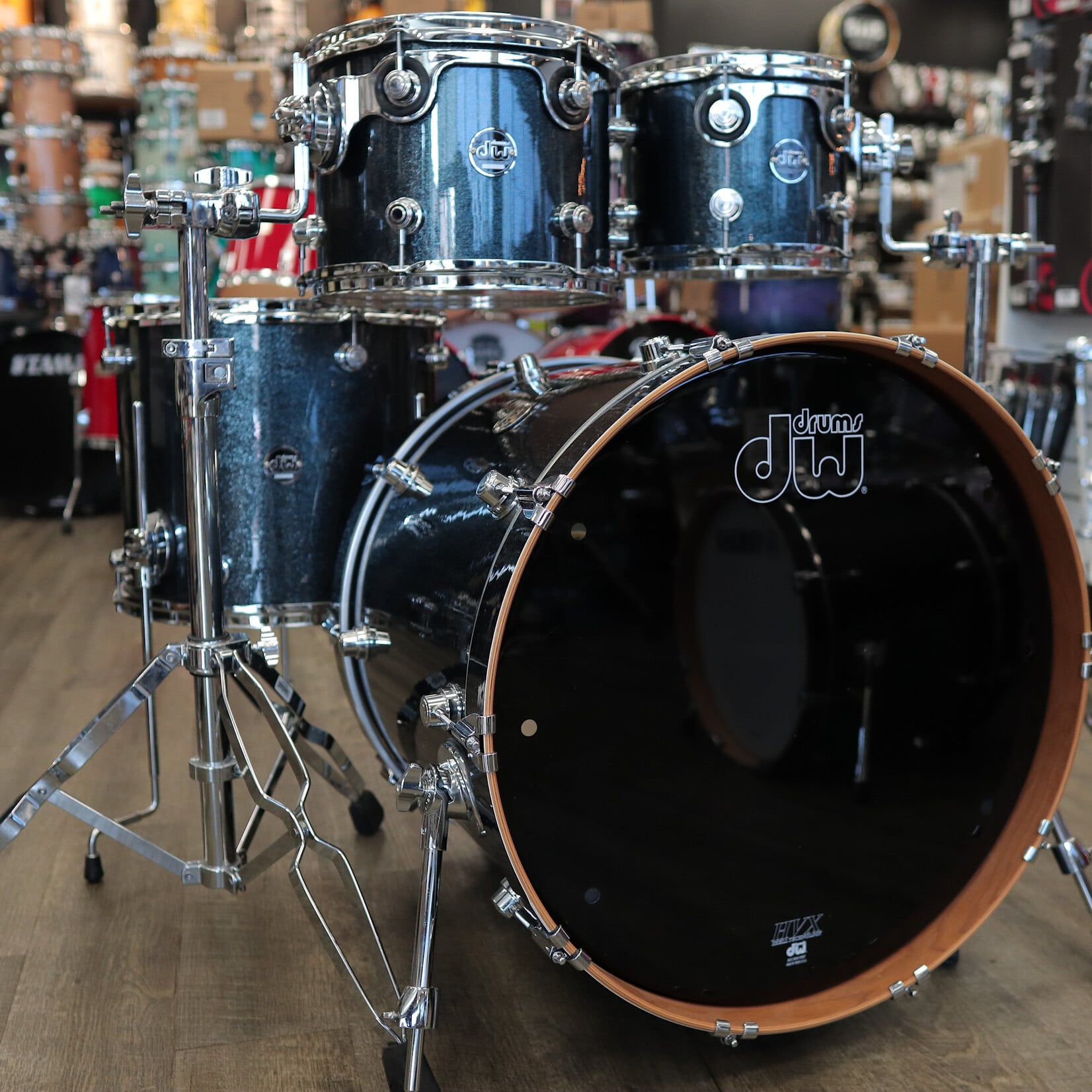 DW Like-New DW "Limited Edition" Performance Series 4-Piece Cherry Shell Pack 22/10/12/16 (Black Sparkle)