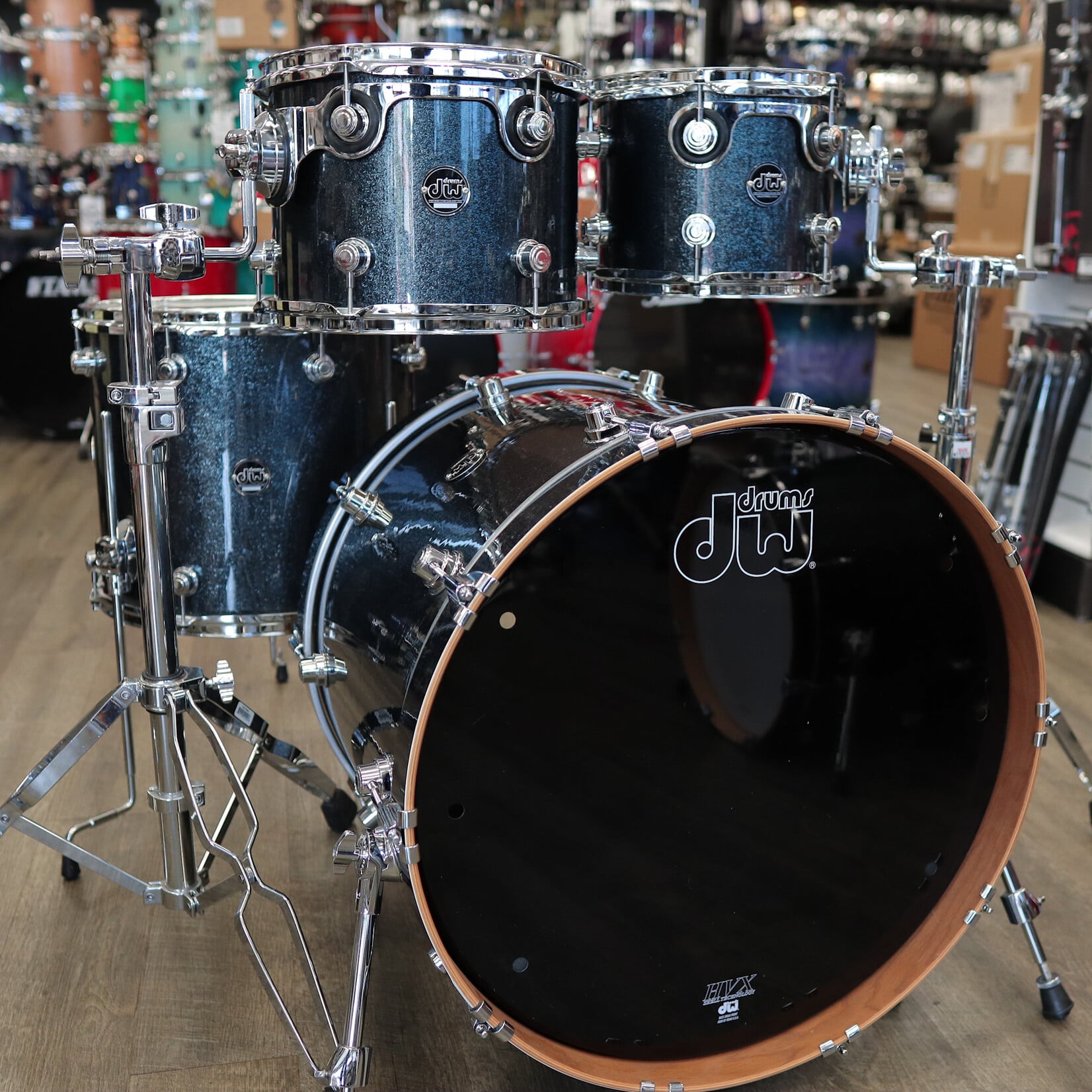 DW Like-New DW "Limited Edition" Performance Series 4-Piece Cherry Shell Pack 22/10/12/16 (Black Sparkle)