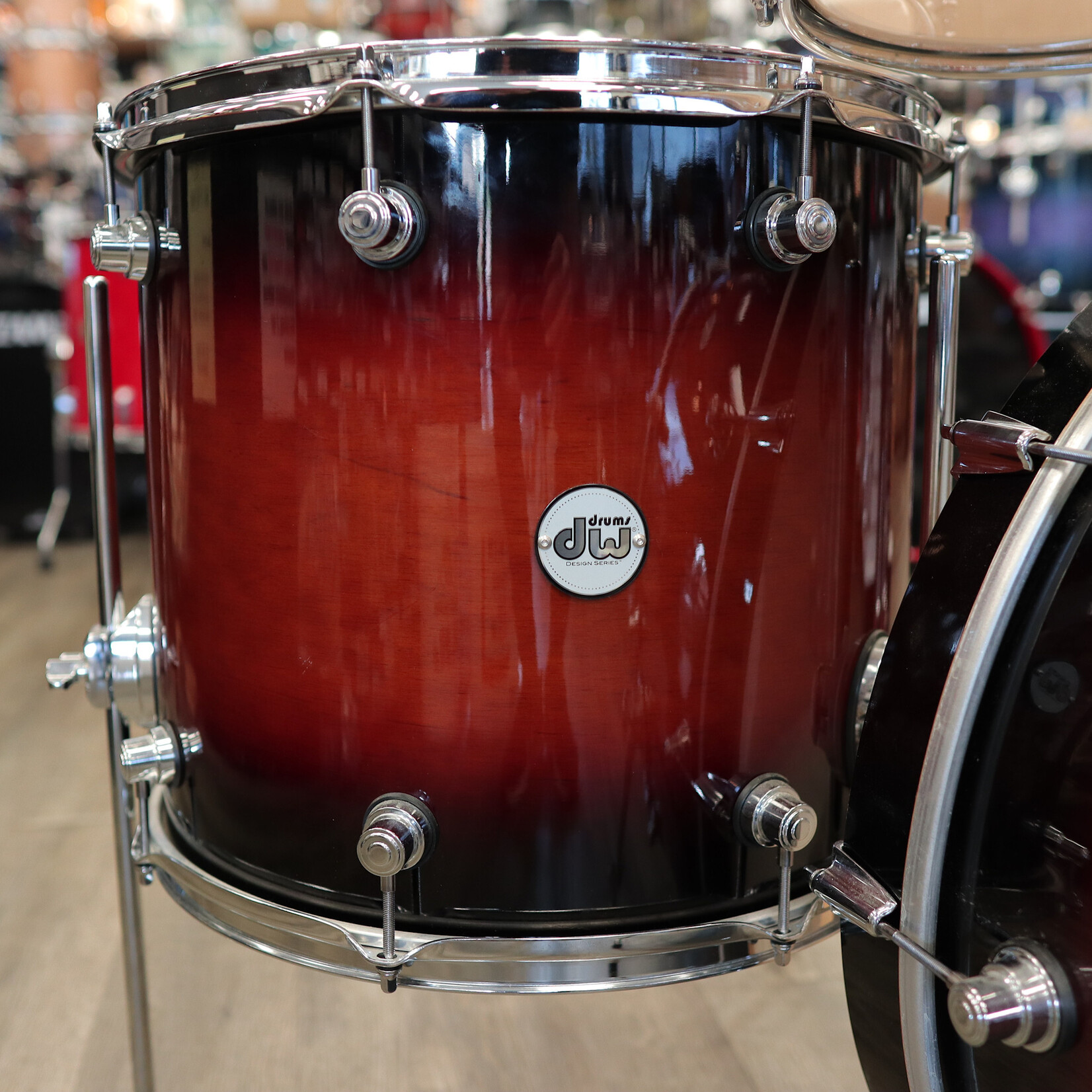 DW Pre-Owned DW Design Series 4-Piece Shell Pack 10/12/16/22 (Tobacco Burst Gloss Lacquer)