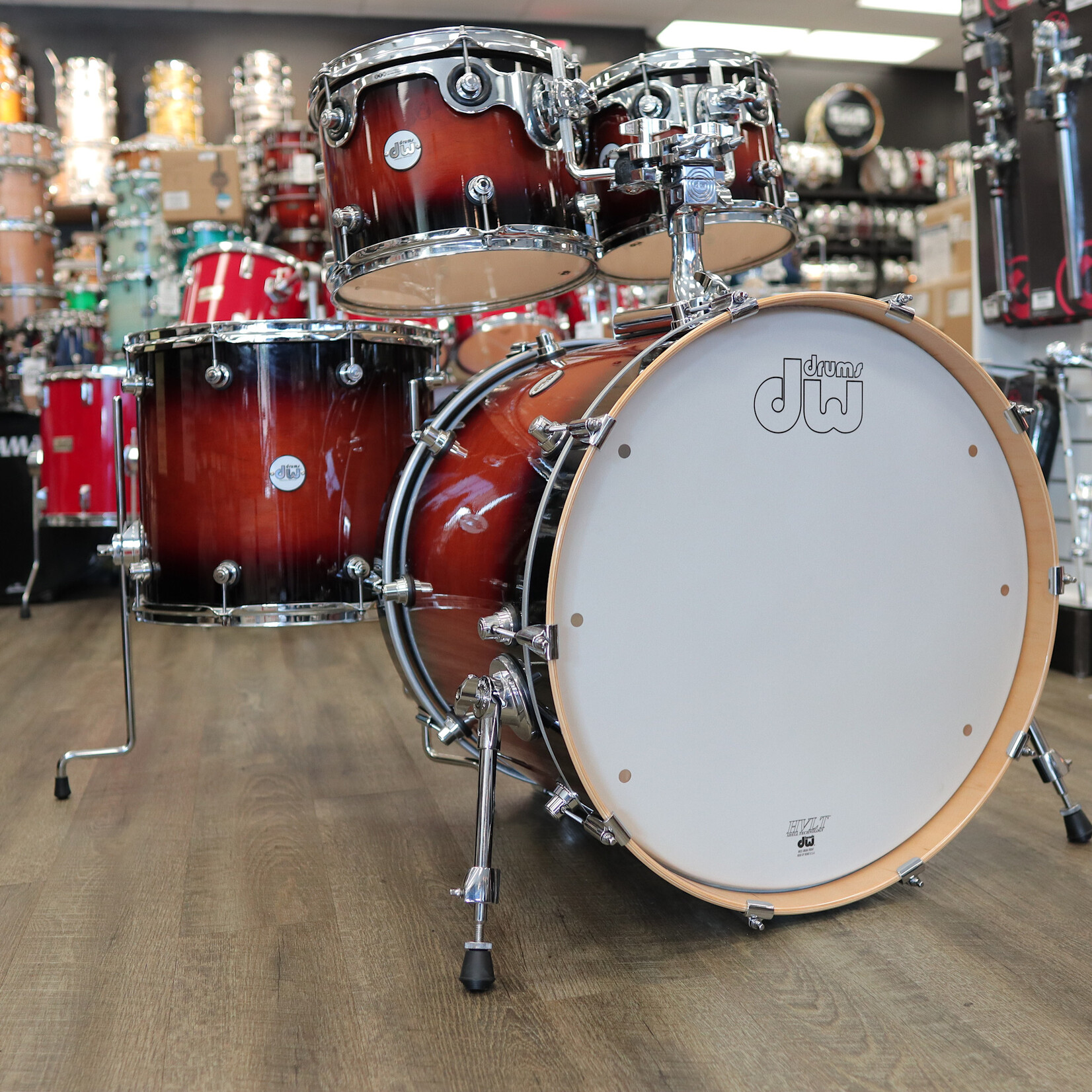 DW Pre-Owned DW Design Series 4-Piece Shell Pack 10/12/16/22 (Tobacco Burst Gloss Lacquer)