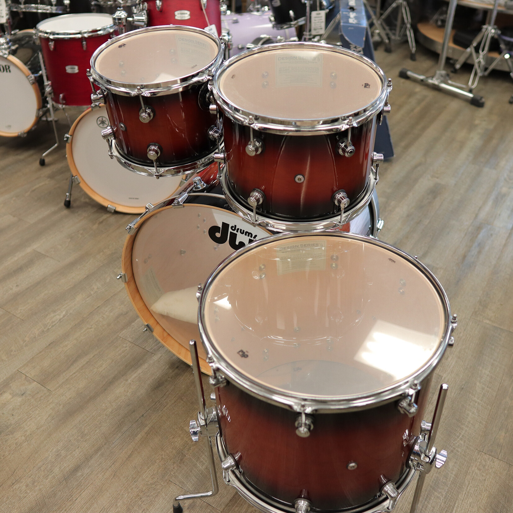 DW Pre-Owned DW Design Series 4-Piece Shell Pack 10/12/16/22 (Tobacco Burst Gloss Lacquer)