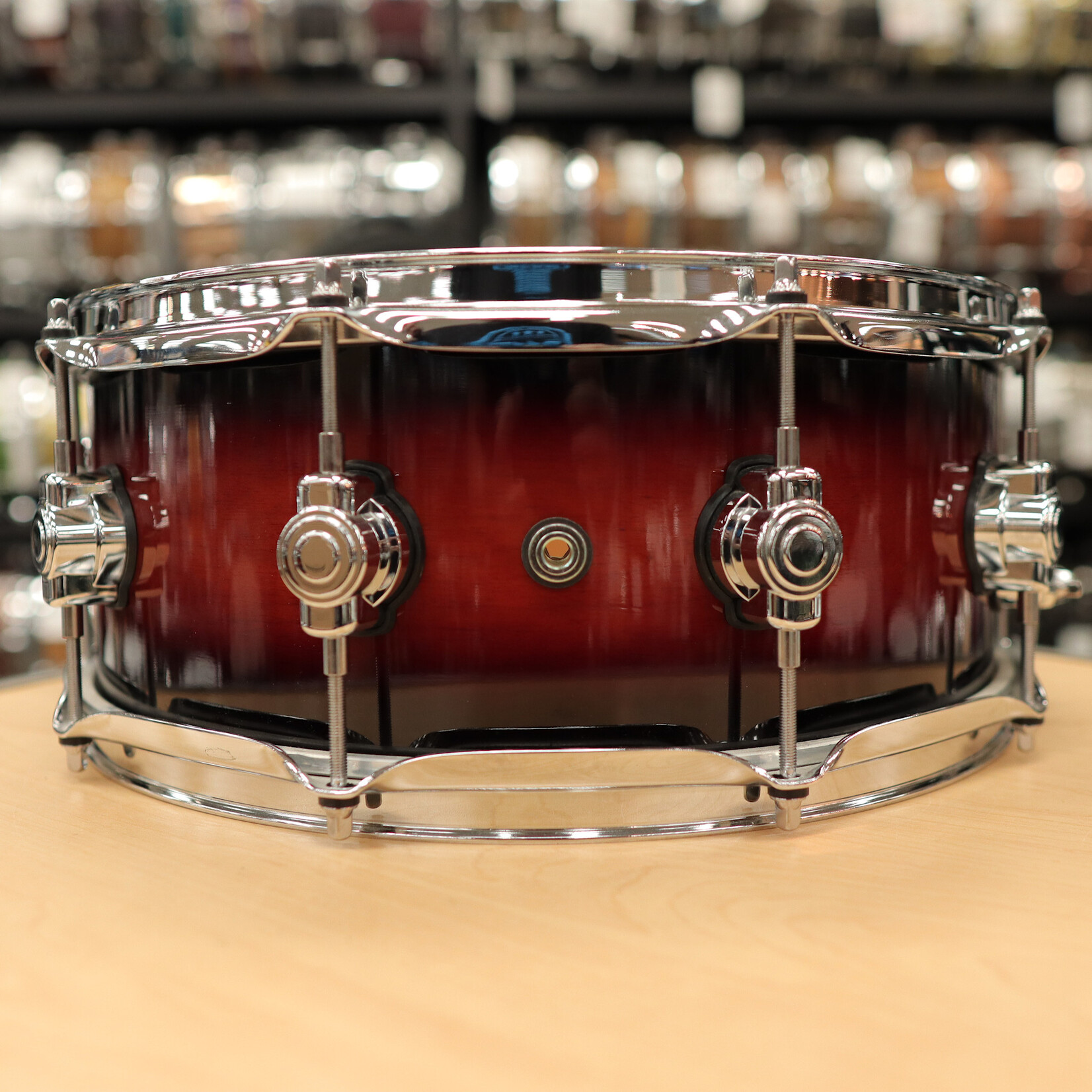 DW Pre-Owned DW Design Series 5.5x14" Snare Drum (Tobacco Burst Gloss Lacquer)