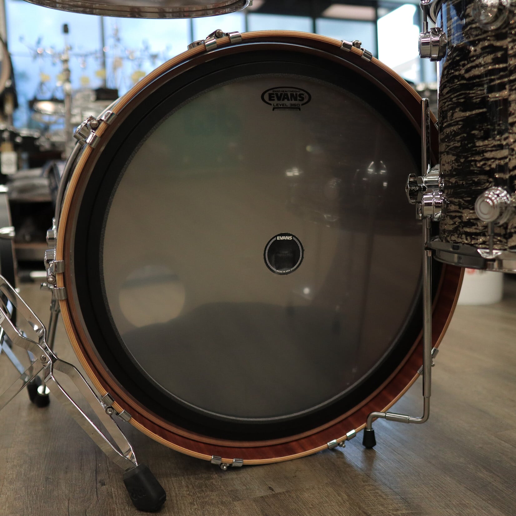 DW Pre-Owned DW Collector's Series Maple-Mahogany 4-Piece Shell Pack 12/14/16/24 (Black Oyster Glass)