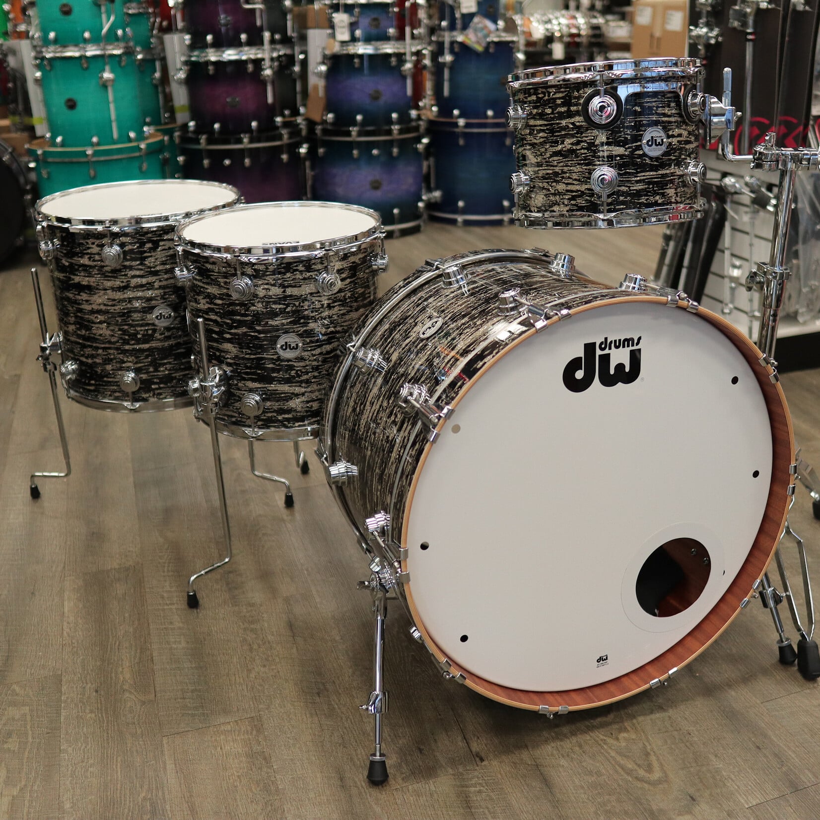 DW Pre-Owned DW Collector's Series Maple-Mahogany 4-Piece Shell Pack 12/14/16/24 (Black Oyster Glass)