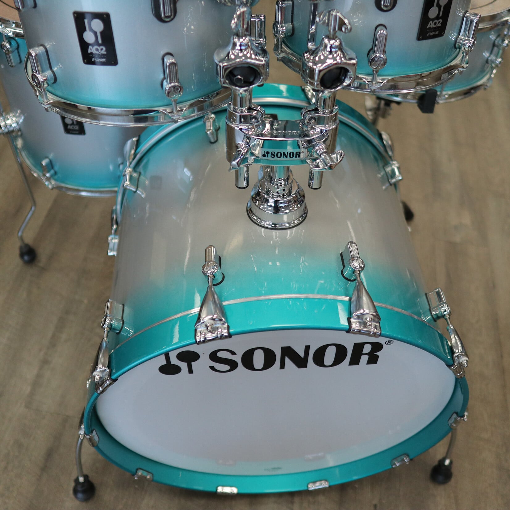 Sonor Pre-Owned Sonor AQ2 5-Piece Shell Pack 10/12/16/22/14sn (Aqua Silver Burst)
