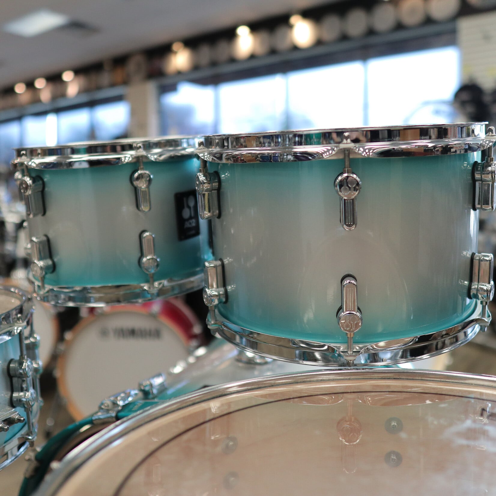 Sonor Pre-Owned Sonor AQ2 5-Piece Shell Pack 10/12/16/22/14sn (Aqua Silver Burst)