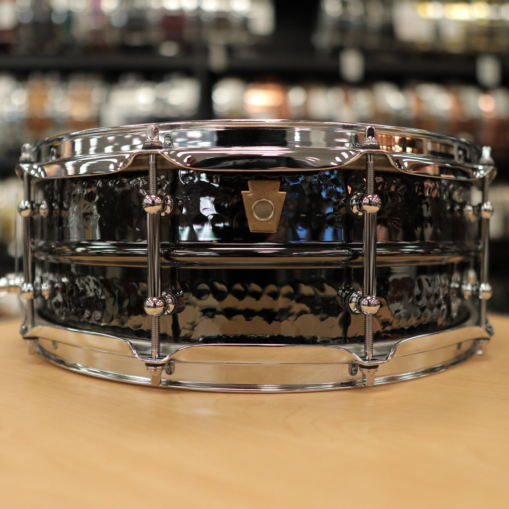 Ludwig Ludwig 5x14" Hammered Black Beauty Snare Drum with Tube Lugs (B-Stock) LB416KTB