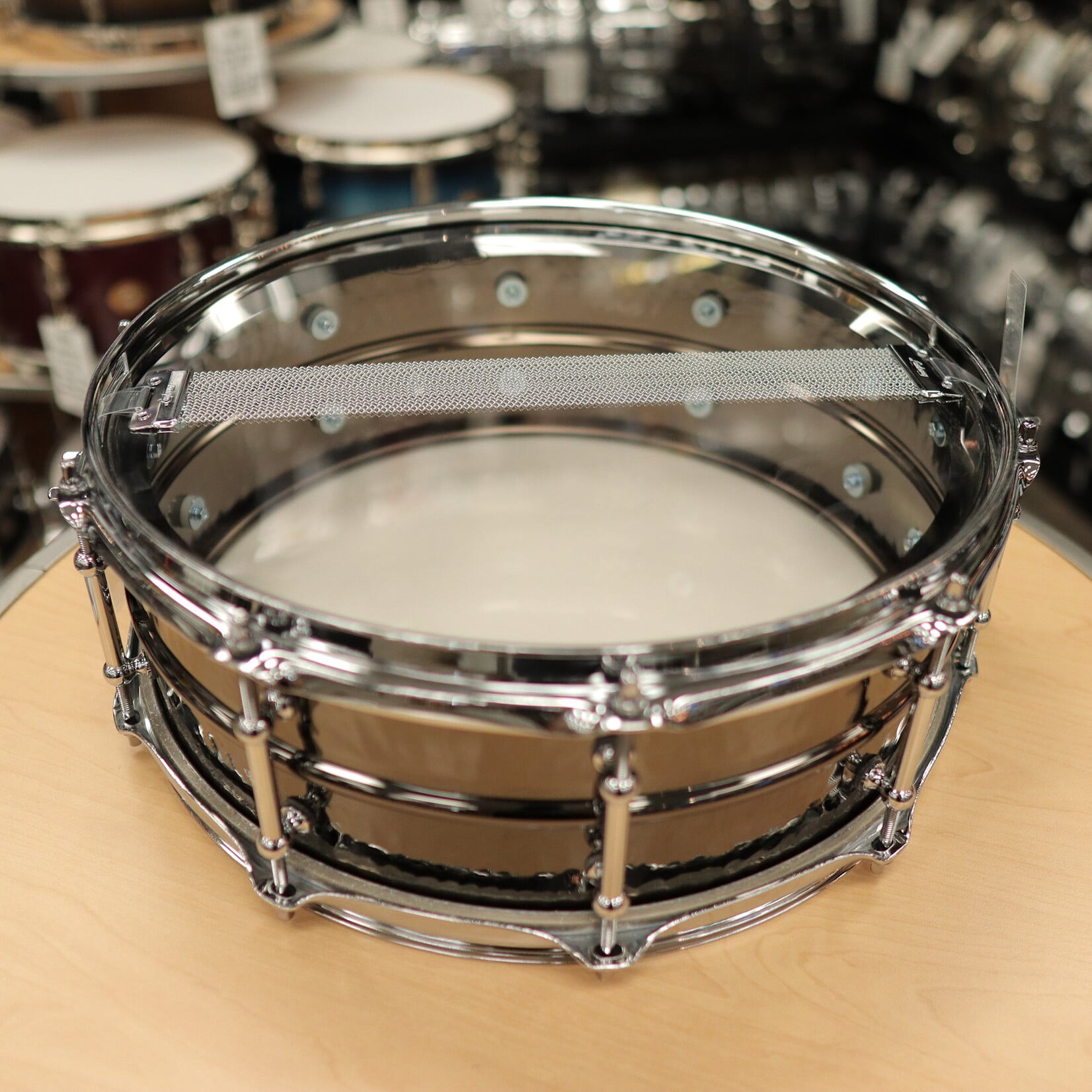 Ludwig Ludwig 5x14" Hammered Black Beauty Snare Drum with Tube Lugs (B-Stock) LB416KTB
