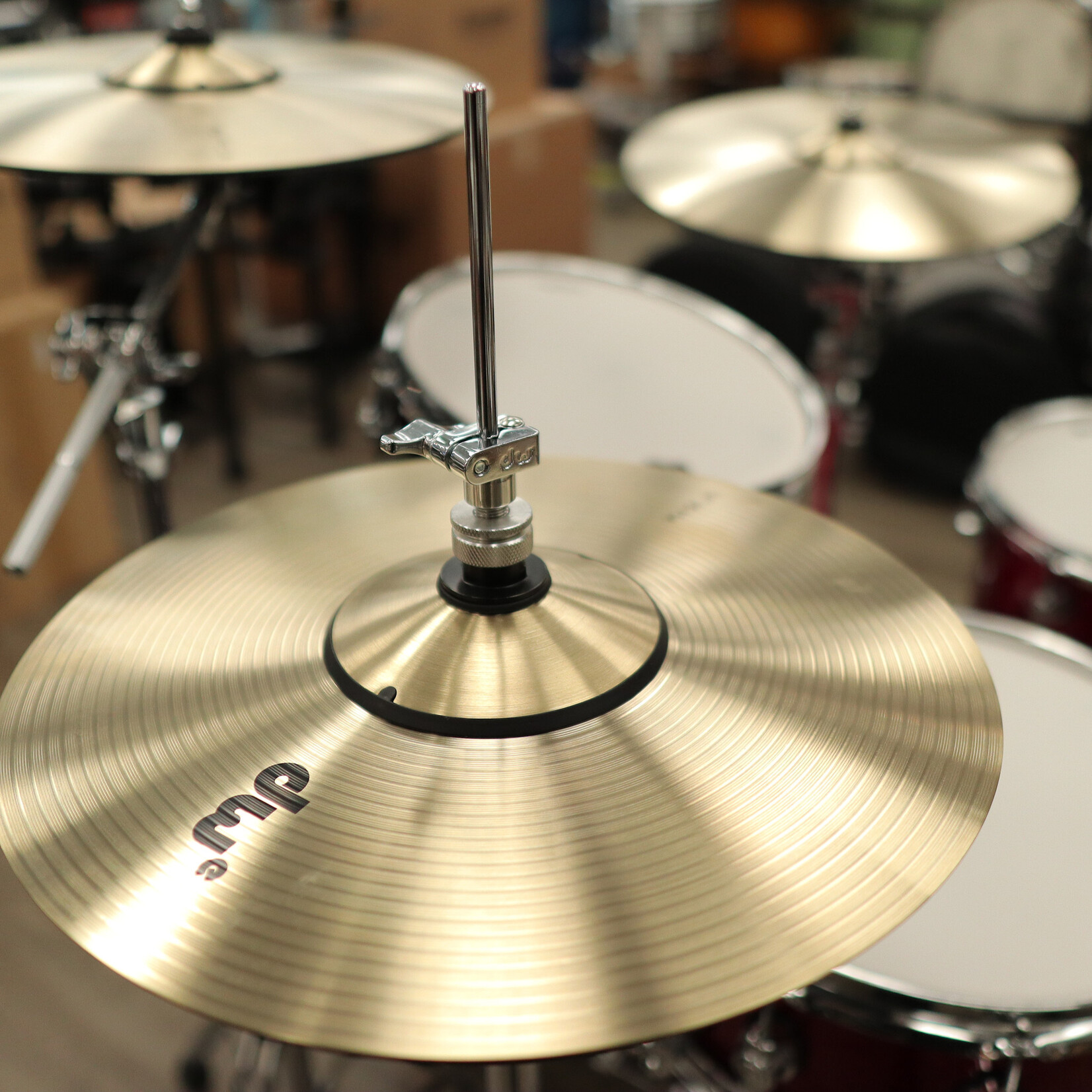 DW Demo DWe 4-PC Kit Bundle 20/12/14/14sn w/ 3 Cymbal Pack and Hardware Pack (Black Cherry Metallic Lacquer)