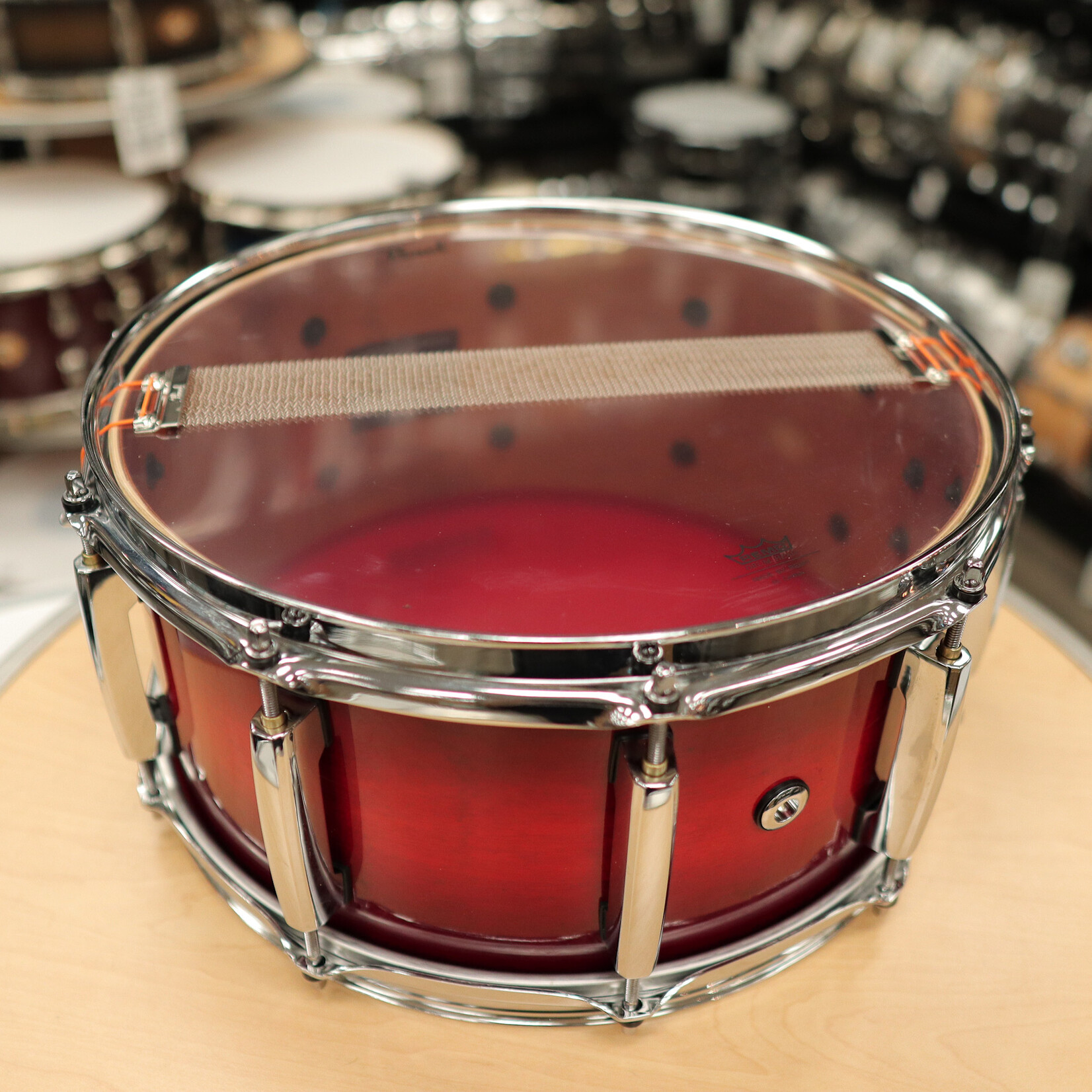 Pearl Pre-Owned Pearl 6.5x14" Session Studio Select Snare Drum (Antique Crimson Burst)