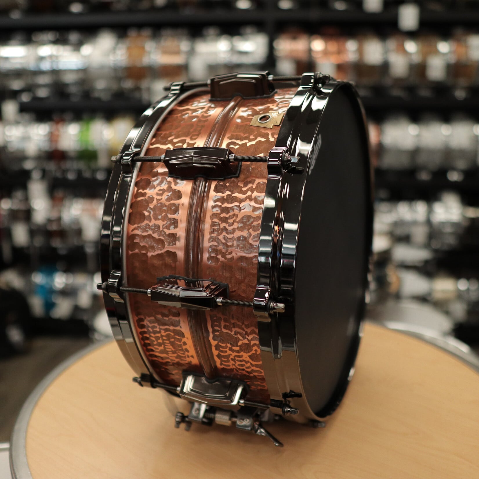Ludwig Ludwig 6.5x14" Raw Hammered Copperphonic  With Black Hardware And Black Die-Cast Hoops LC663CKWMDBLK