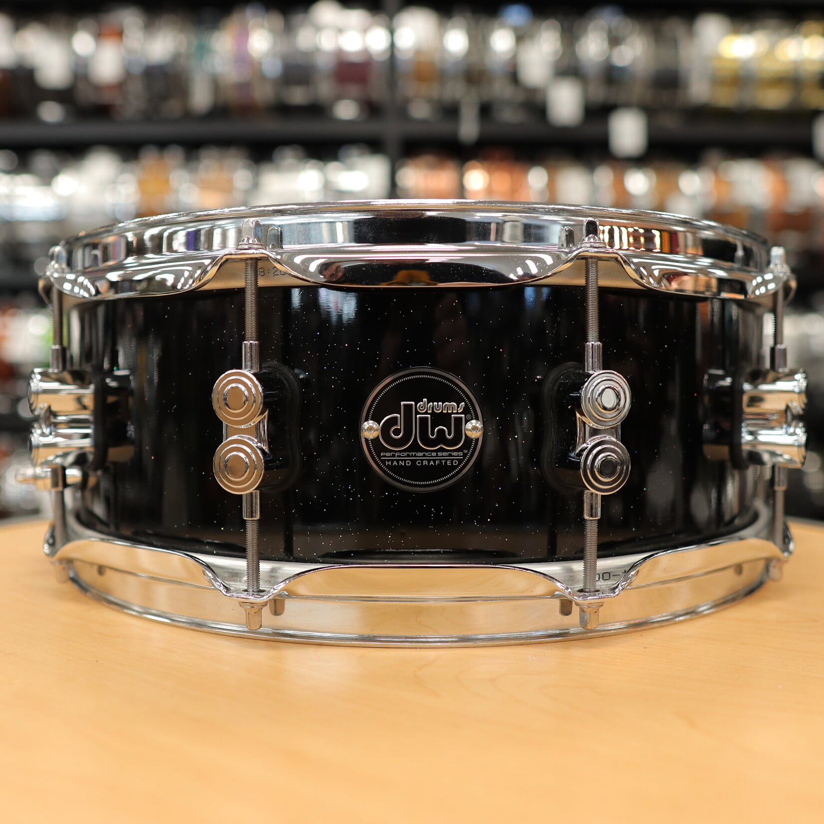 DW Pre-Owned DW Performance Series 5.5x14" Maple Snare Drum (Black Mirra)