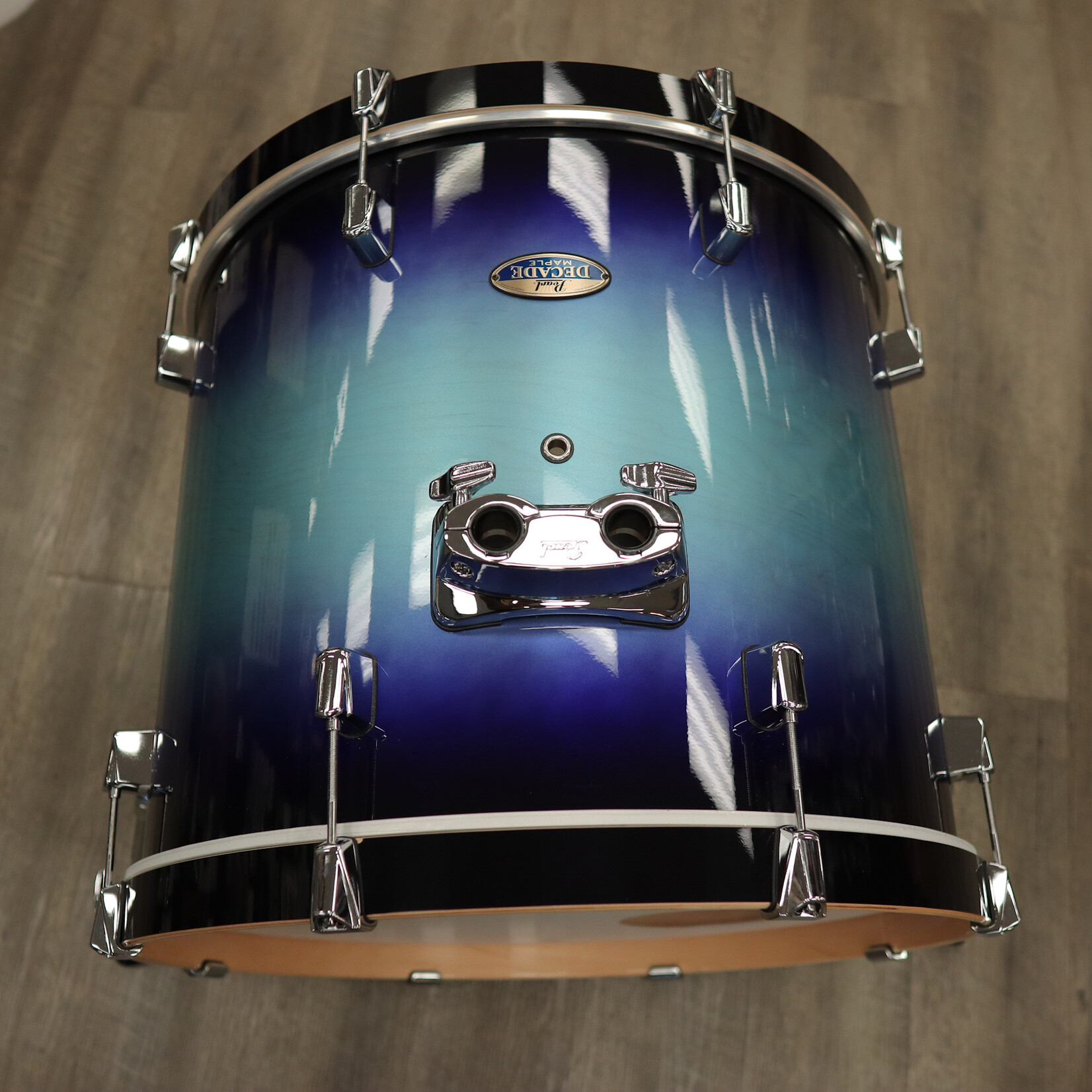 Pearl Pre-Owned Pearl Decade Maple 18x22" Bass Drum (Faded Glory)