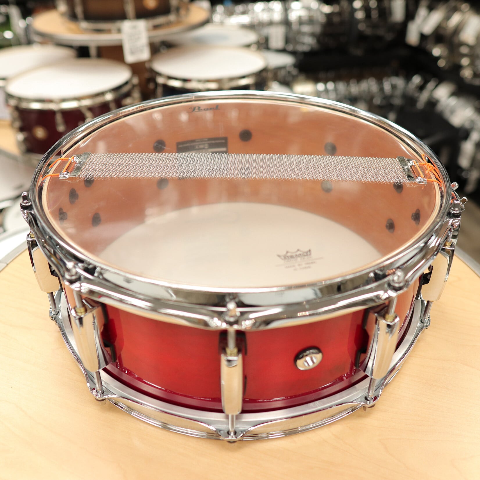 Pearl Pre-Owned Pearl 5.5x14" Session Studio Select Snare Drum (Antique Crimson Burst)