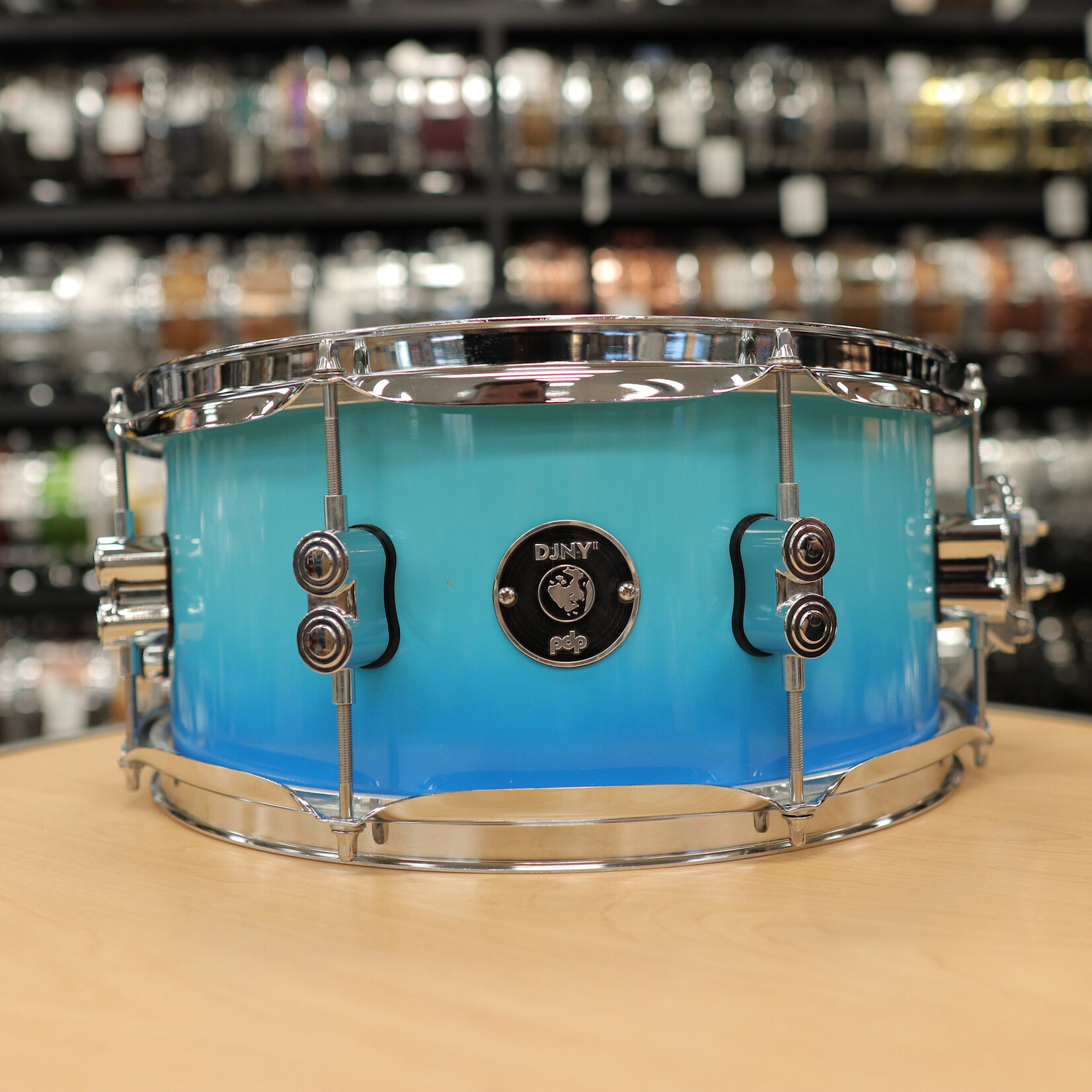 PDP B-Stock PDP Daru Jones 6x13" New Yorker Snare Drum (Blue Fade)