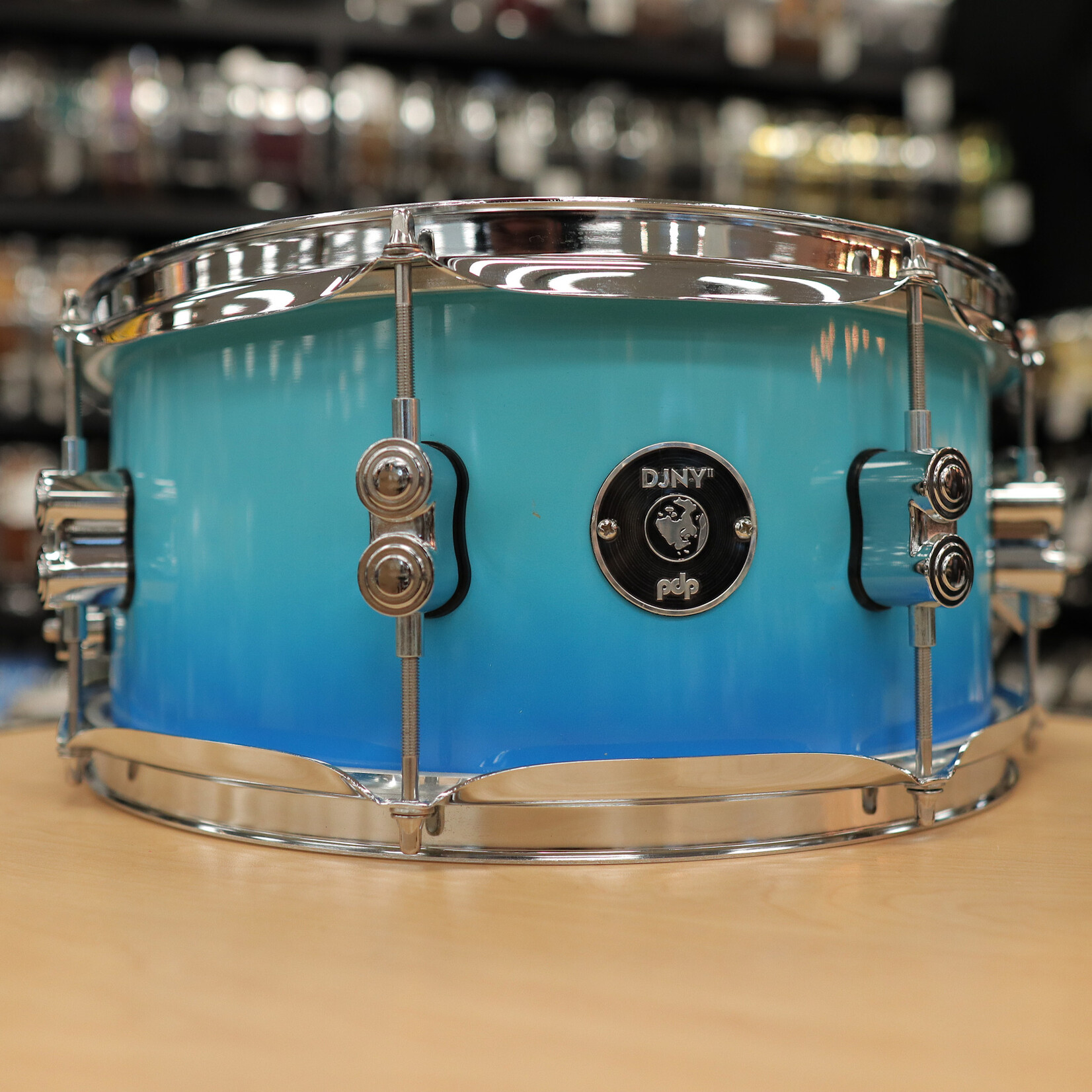 PDP B-Stock PDP Daru Jones 6x13" New Yorker Snare Drum (Blue Fade)