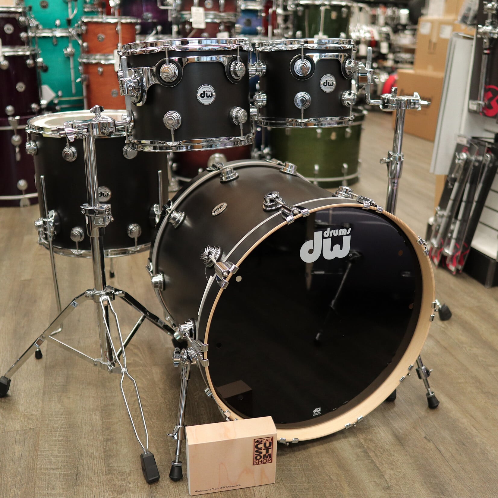 DW DW Collector's Series SSC Maple 4-pc Shell Pack 22/10/12/16 (Ebony Satin Oil)