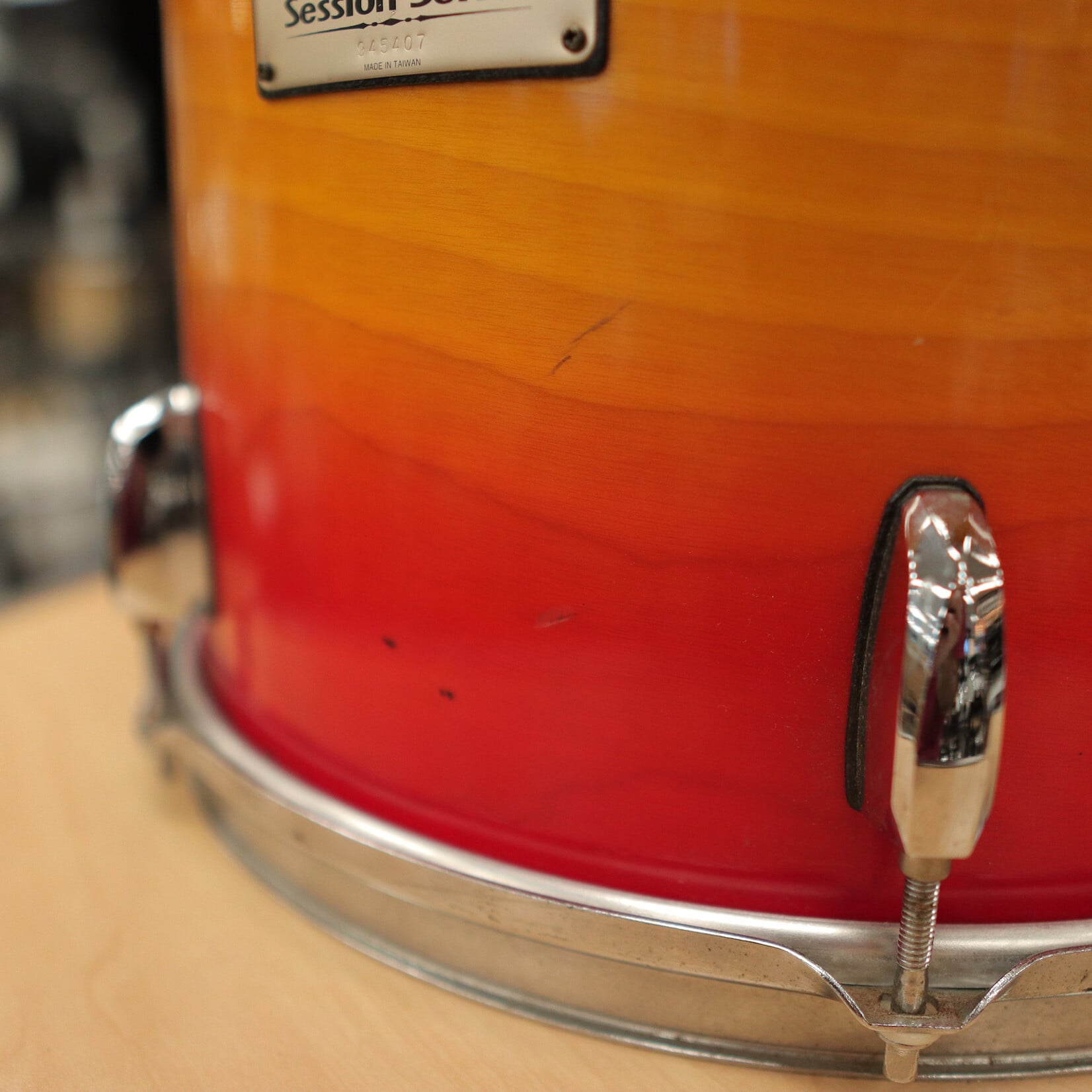 Pearl Pre-Owned Pearl 11x13" Sessions Series Tom (Cherry Sunburst)