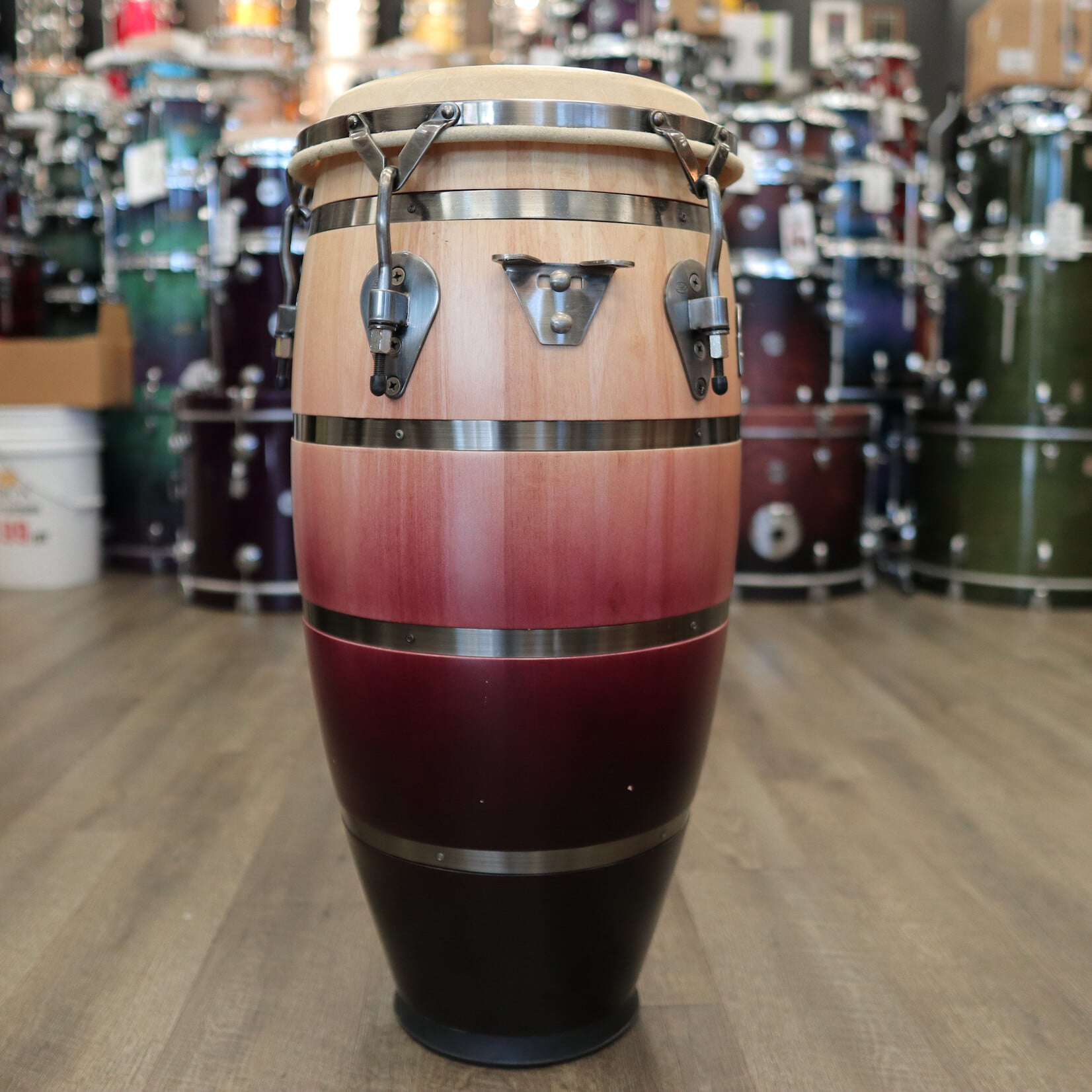 Pearl Pre-Owned Pearl Folkloric Series Elite 11" Quinto (Crimson Sunrise)