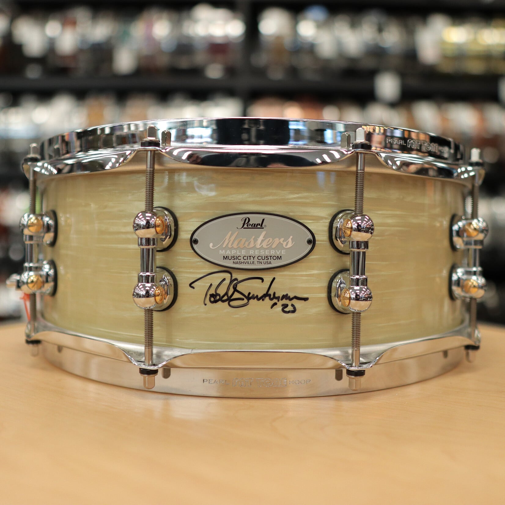 Pearl Pre-Owned Pearl Music City Custom 5.5x14" Masters Maple Reserve Snare Drum (Nicotine White Marine Pearl)