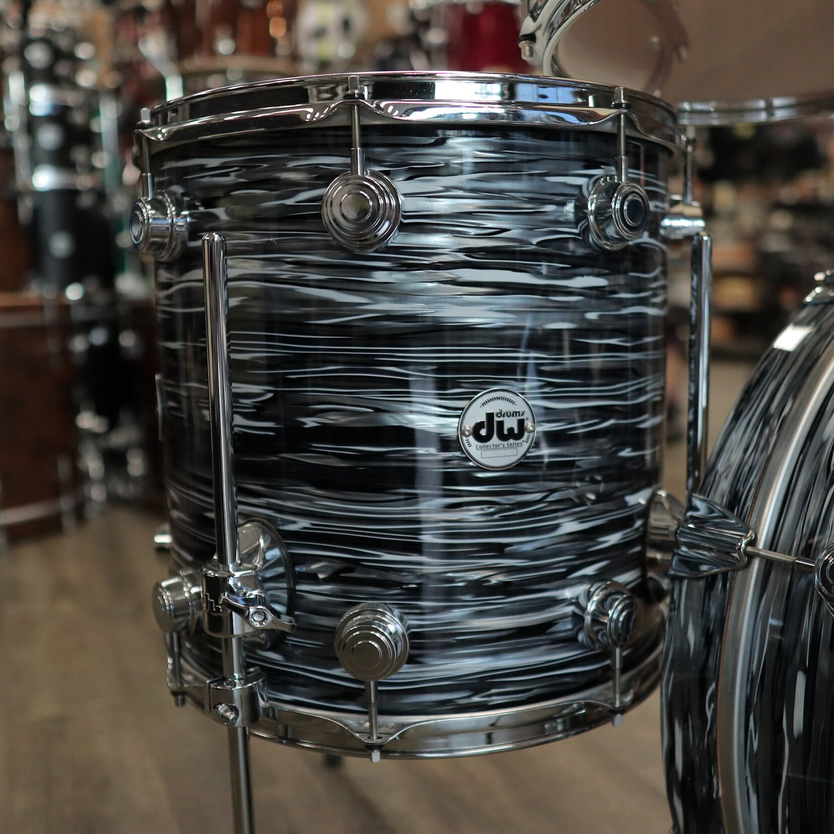 DW Pre-Owned DW Collector's Series Maple/Mahogany 4-Piece Shell Pack 10/12/14/20 (Black Oyster)