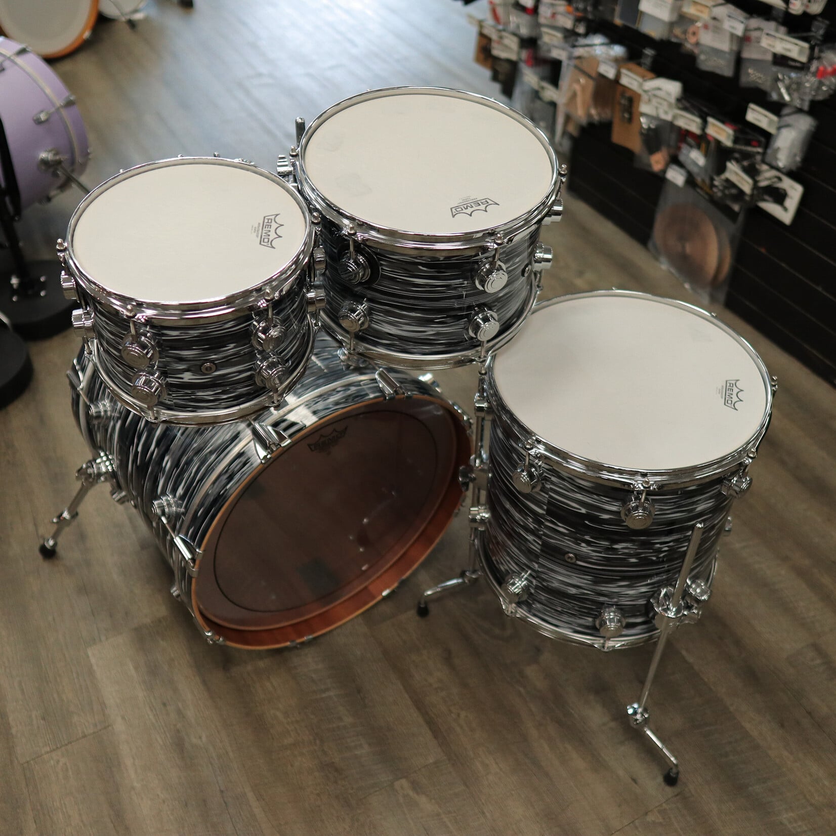 DW Pre-Owned DW Collector's Series Maple/Mahogany 4-Piece Shell Pack 10/12/14/20 (Black Oyster)