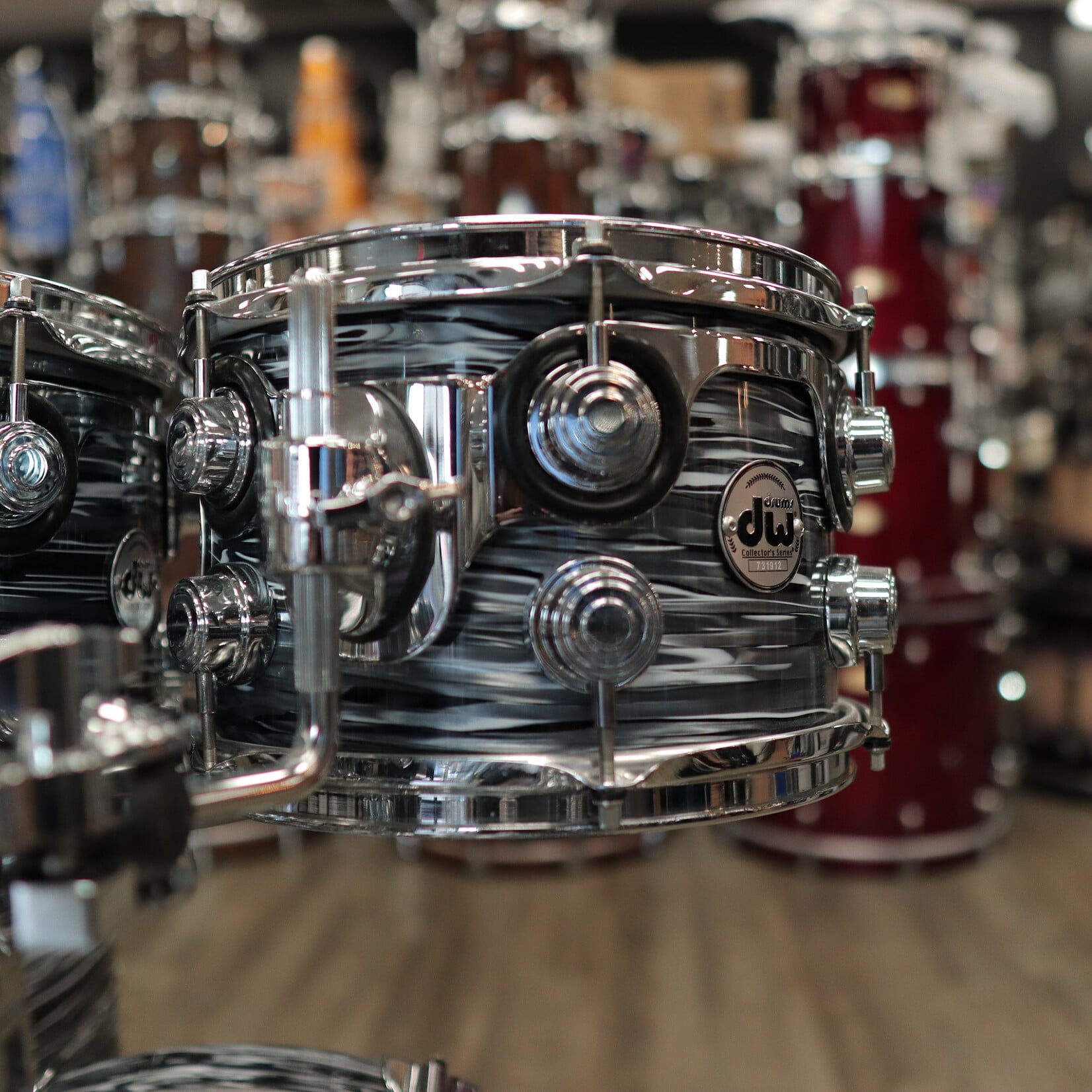 DW Pre-Owned DW Collector's Series Maple/Mahogany 4-Piece Shell Pack 10/12/14/20 (Black Oyster)