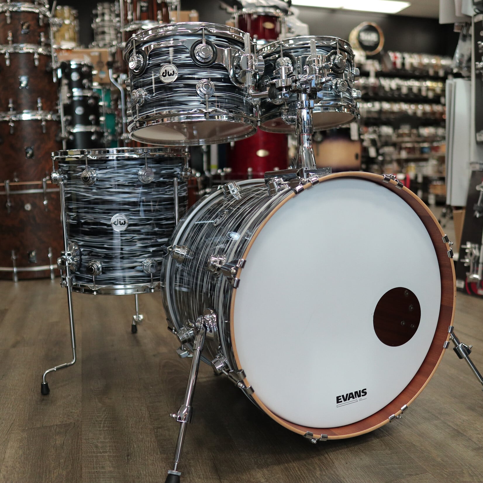 DW Pre-Owned DW Collector's Series Maple/Mahogany 4-Piece Shell Pack 10/12/14/20 (Black Oyster)