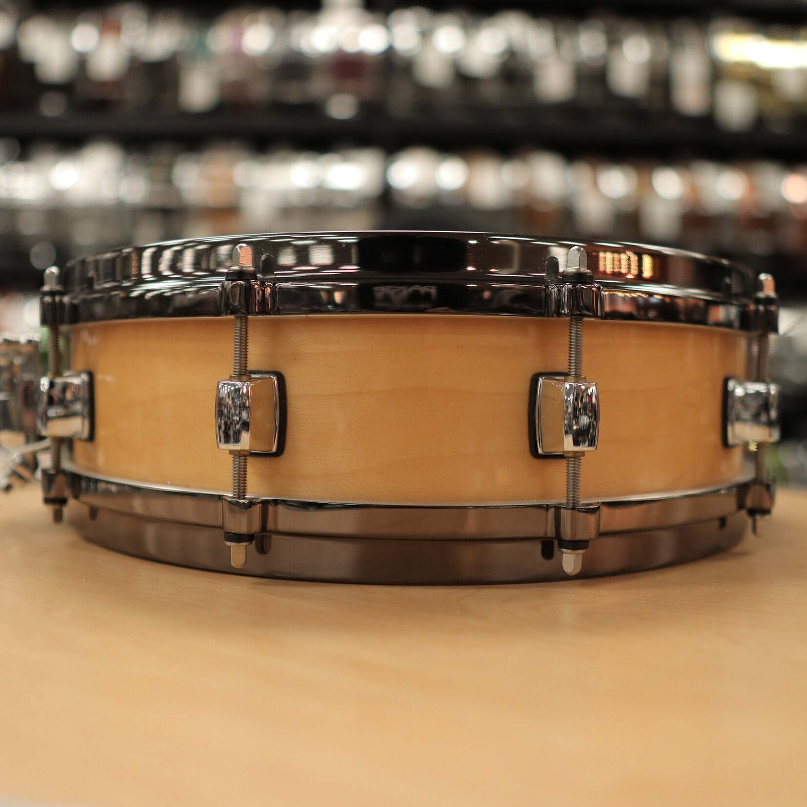 Pearl Pre-Owned Pearl 4x14" Maple Piccolo w/ Black Nickel Die-Cast Hoops