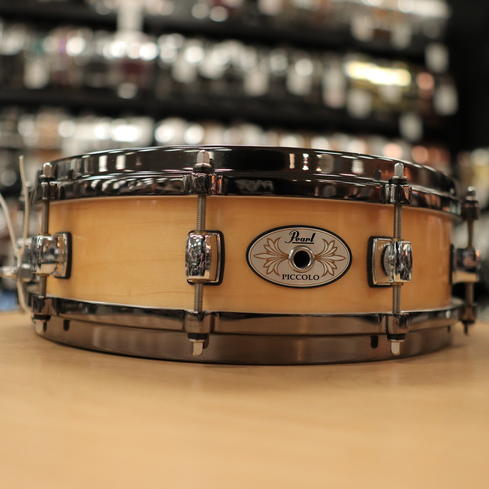 Pearl Pre-Owned Pearl 4x14" Maple Piccolo w/ Black Nickel Die-Cast Hoops