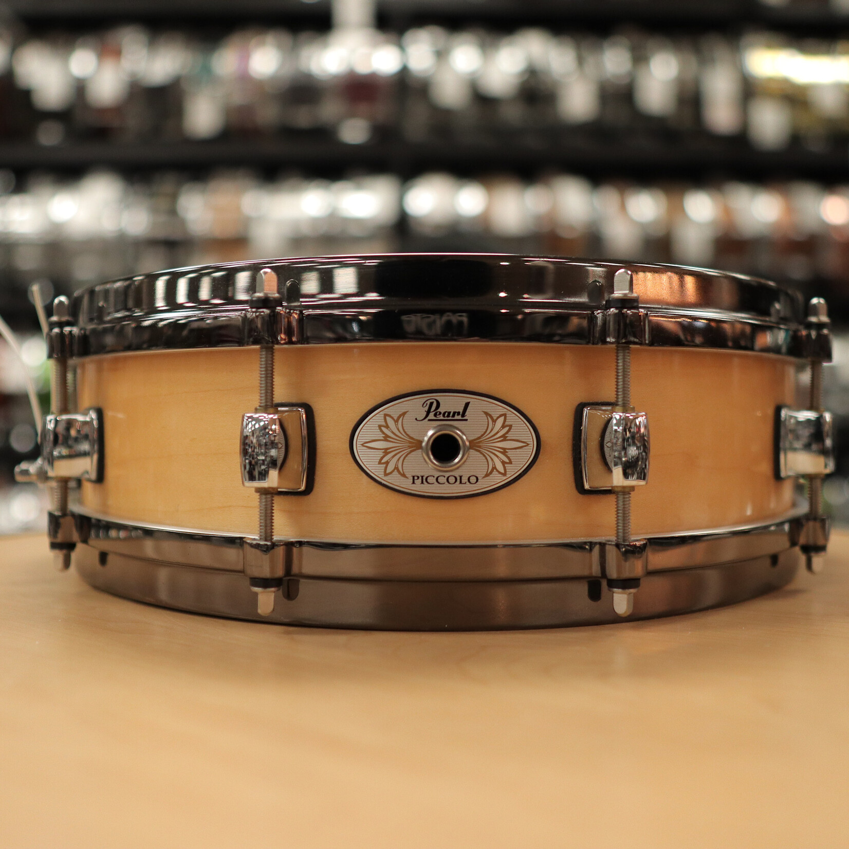 Pearl Pre-Owned Pearl 4x14" Maple Piccolo w/ Black Nickel Die-Cast Hoops