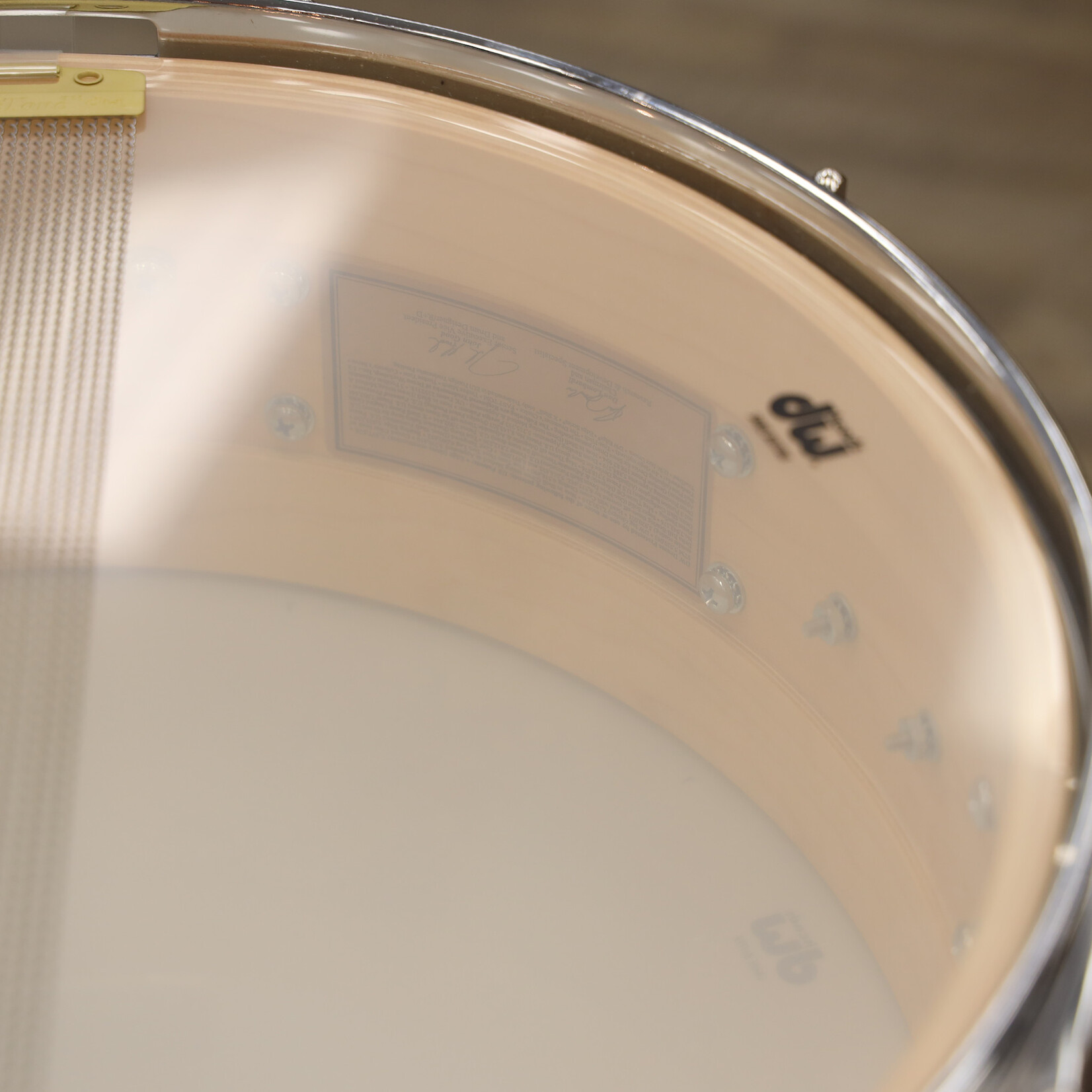 DW DW Santa Monica 5 x 14 Maple Snare Drum (Satin Oil with Chrome Hardware)
