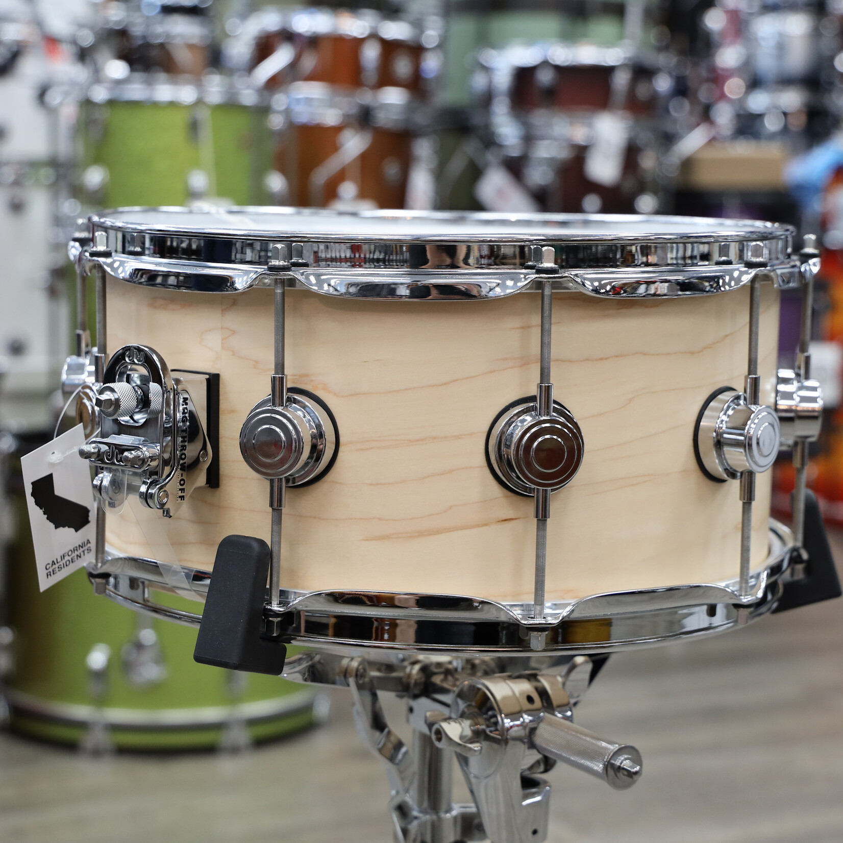 DW DW Santa Monica 6.5 x 14 Maple Snare Drum (Satin Oil with Chrome Hardware)