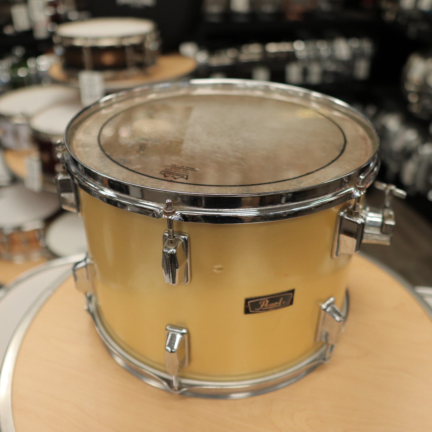 Pearl Pre-Owned Pearl 10x14" Wood-Fiberglass Tom (Gold Satin Wrap)