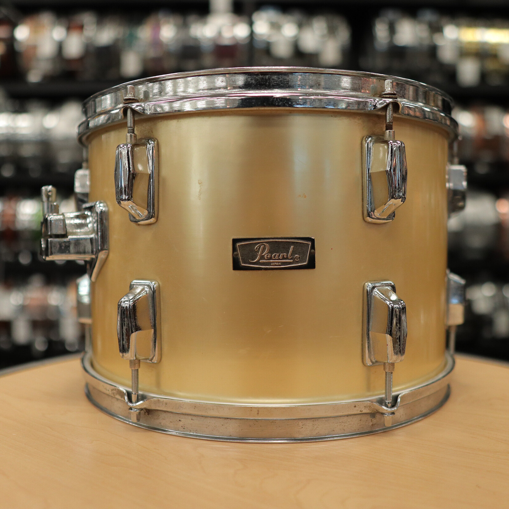 Pearl Pre-Owned Pearl 9x13" Wood-Fiberglass Tom (Gold Satin Wrap)